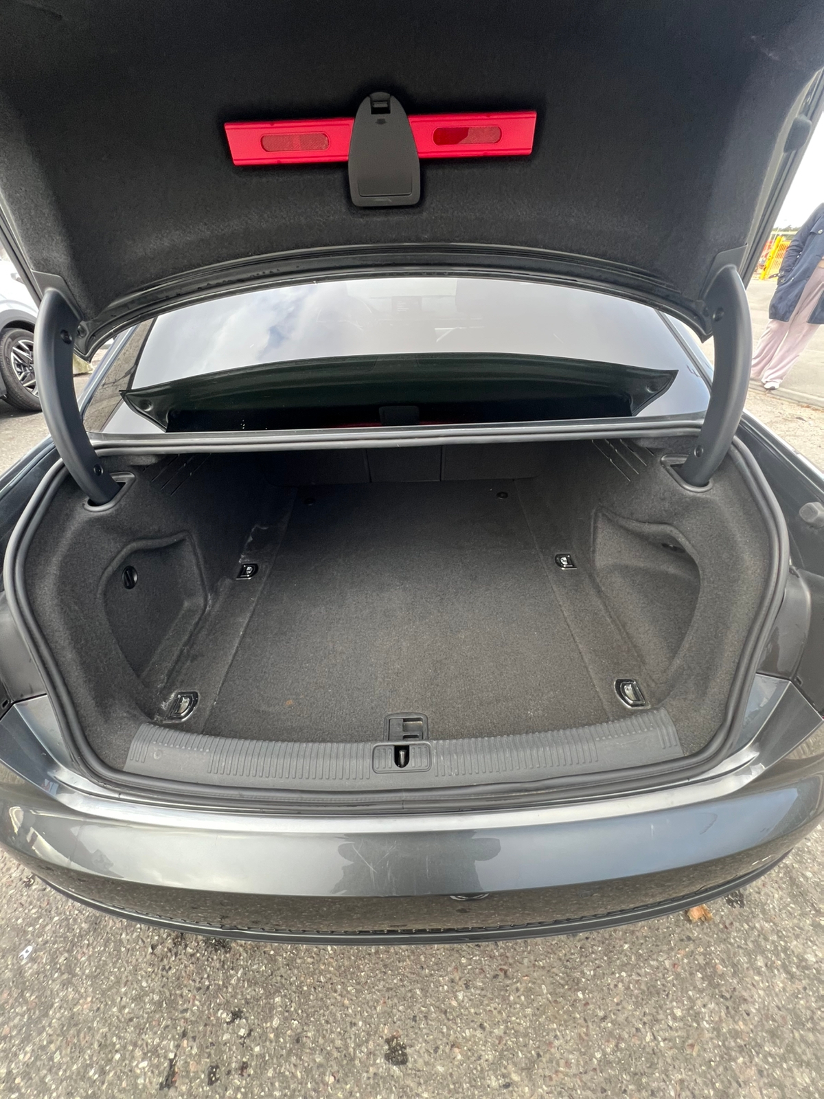 Audi A4 Sedan 2.0 TDI S Tronic 2016, photo 2/9