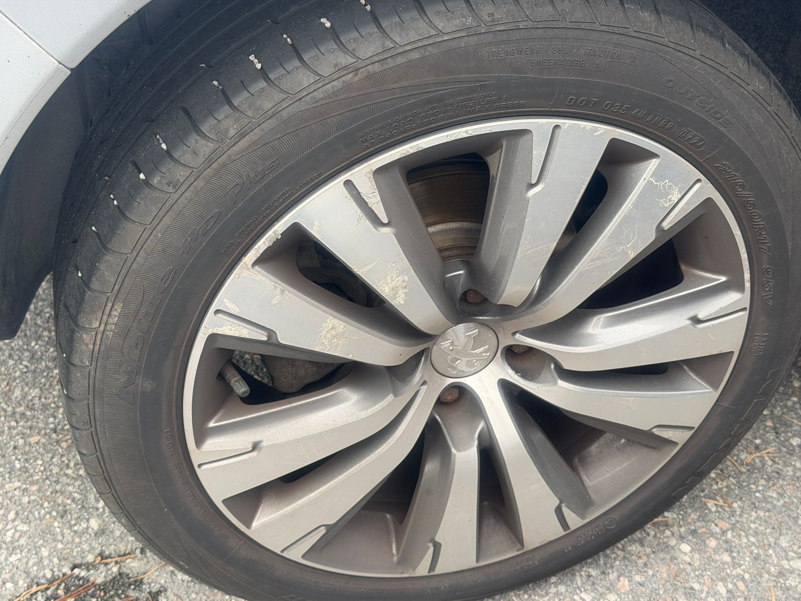 Peugeot 3008 1.6 BlueHDi EAT 2015, photo 3/5