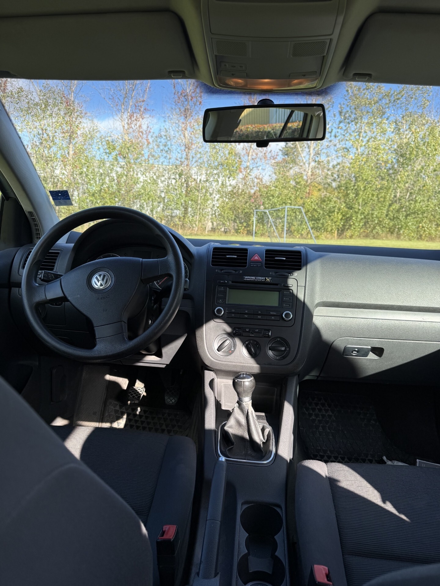 Volkswagen Golf V 5-dörrar 1.6 Manuell 2006, photo 8/8