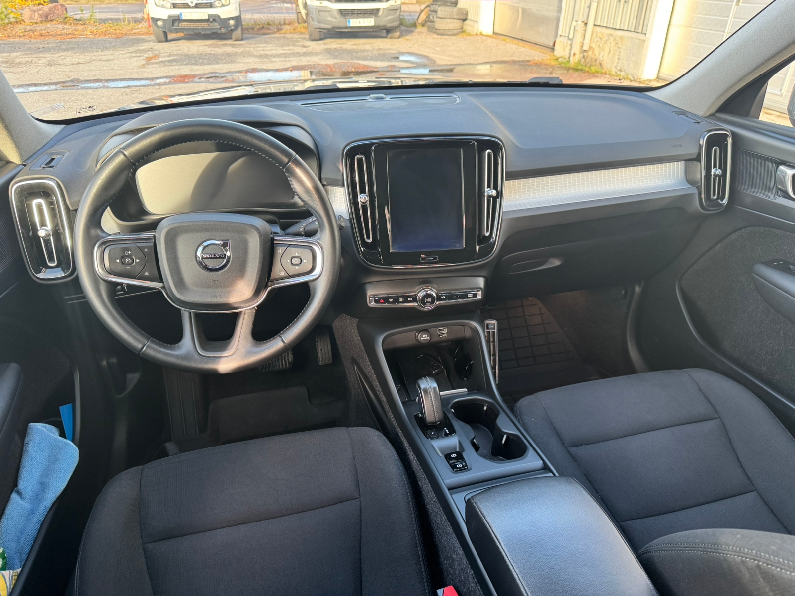 Volvo XC40 D3 AWD Geartronic 2019, photo 5/7