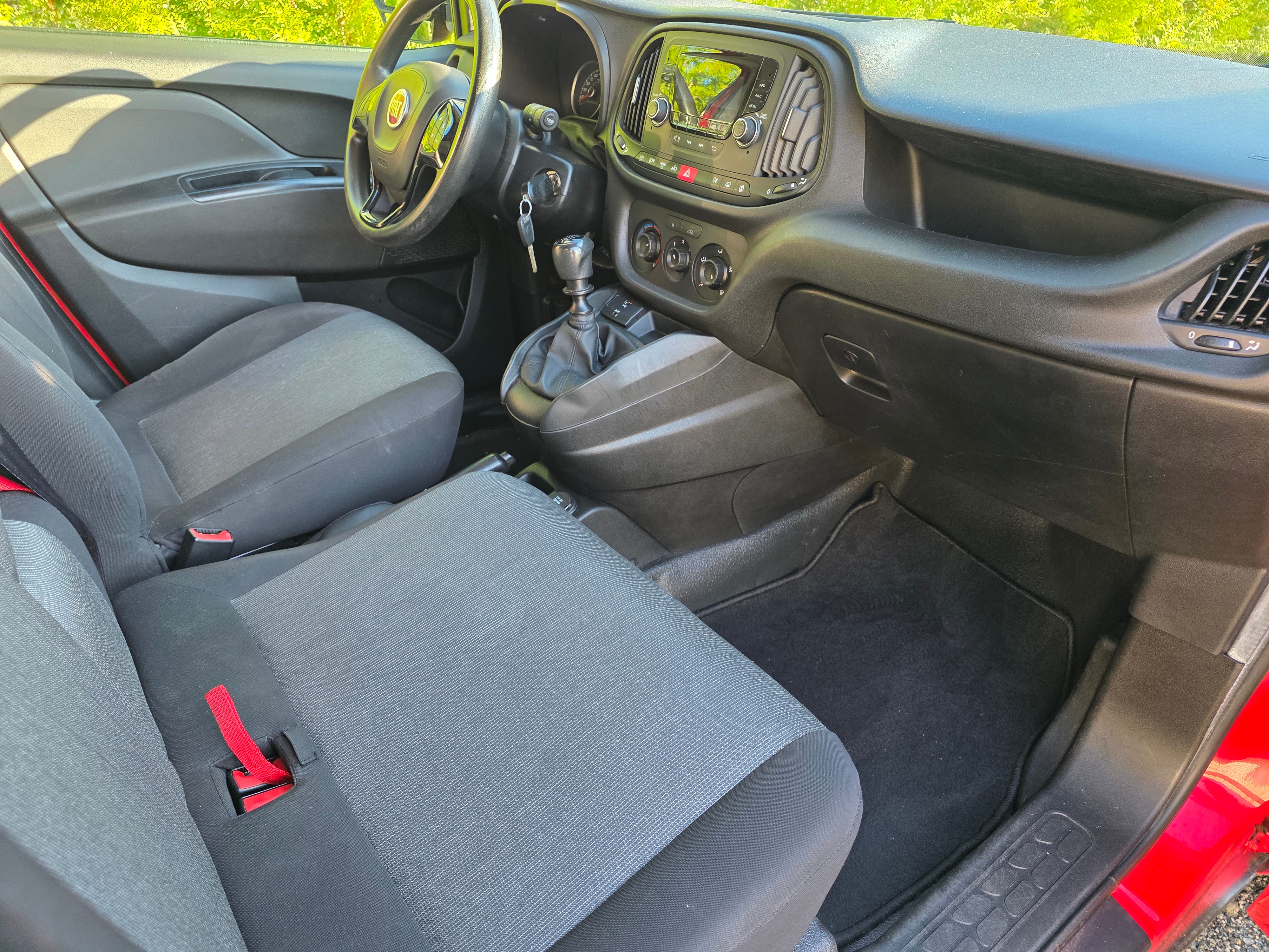 Fiat Doblo Van Maxi 1.6 Multijet Manuell 2015, photo 2/7