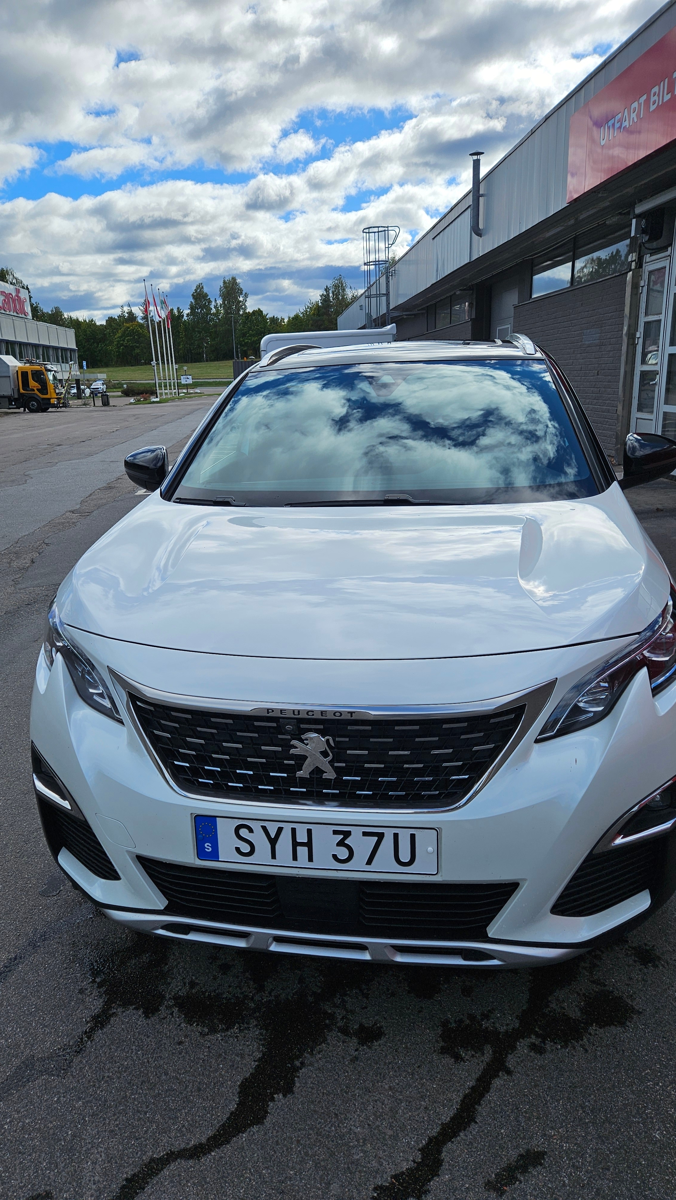 Peugeot 3008 1.6 PureTech 180 EAT 2019, kuva 2/5