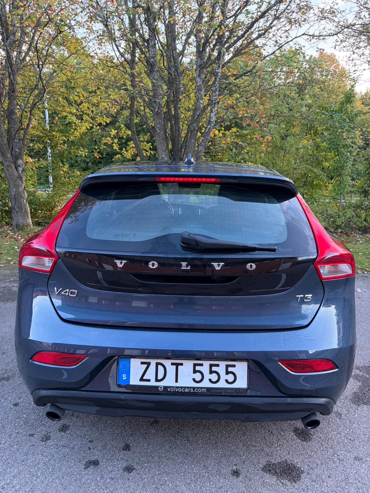 Volvo V40 T3 Geartronic 2018, photo 2/10