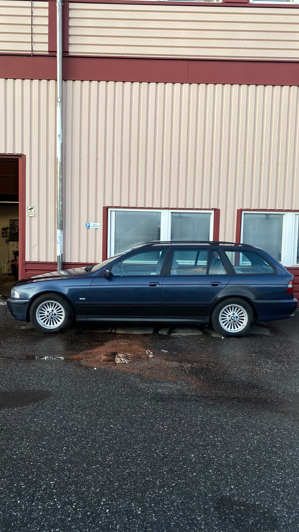 BMW 525 i Touring Manuell 2003, photo 3/6