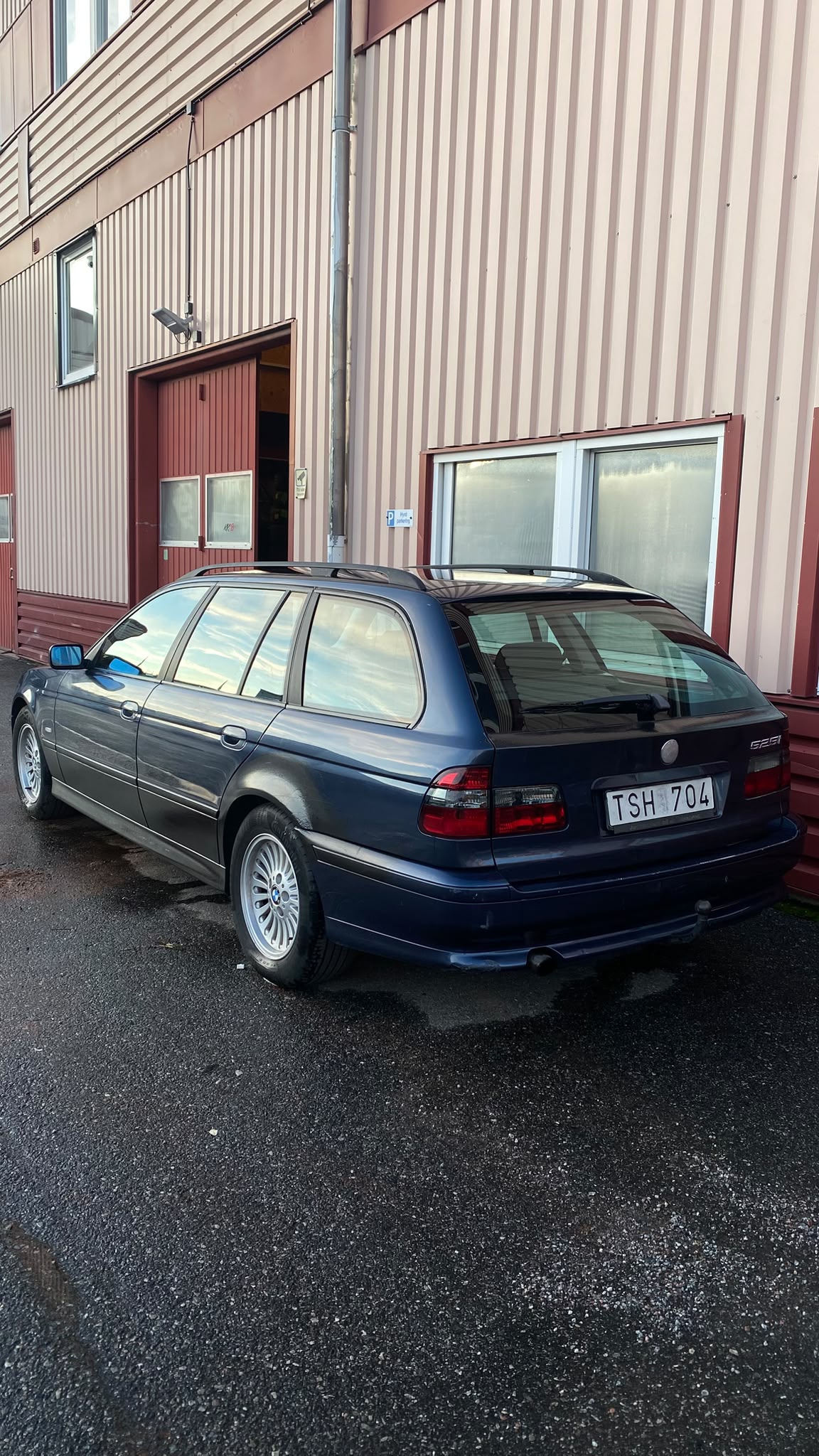 BMW 525 i Touring Manuell 2003, photo 2/6