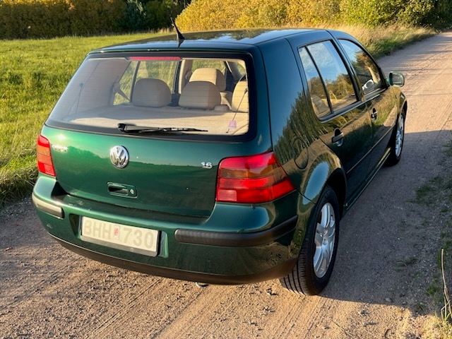 Volkswagen Golf IV 5-dörrar 1.6 Manuell 1999, kuva 2/10