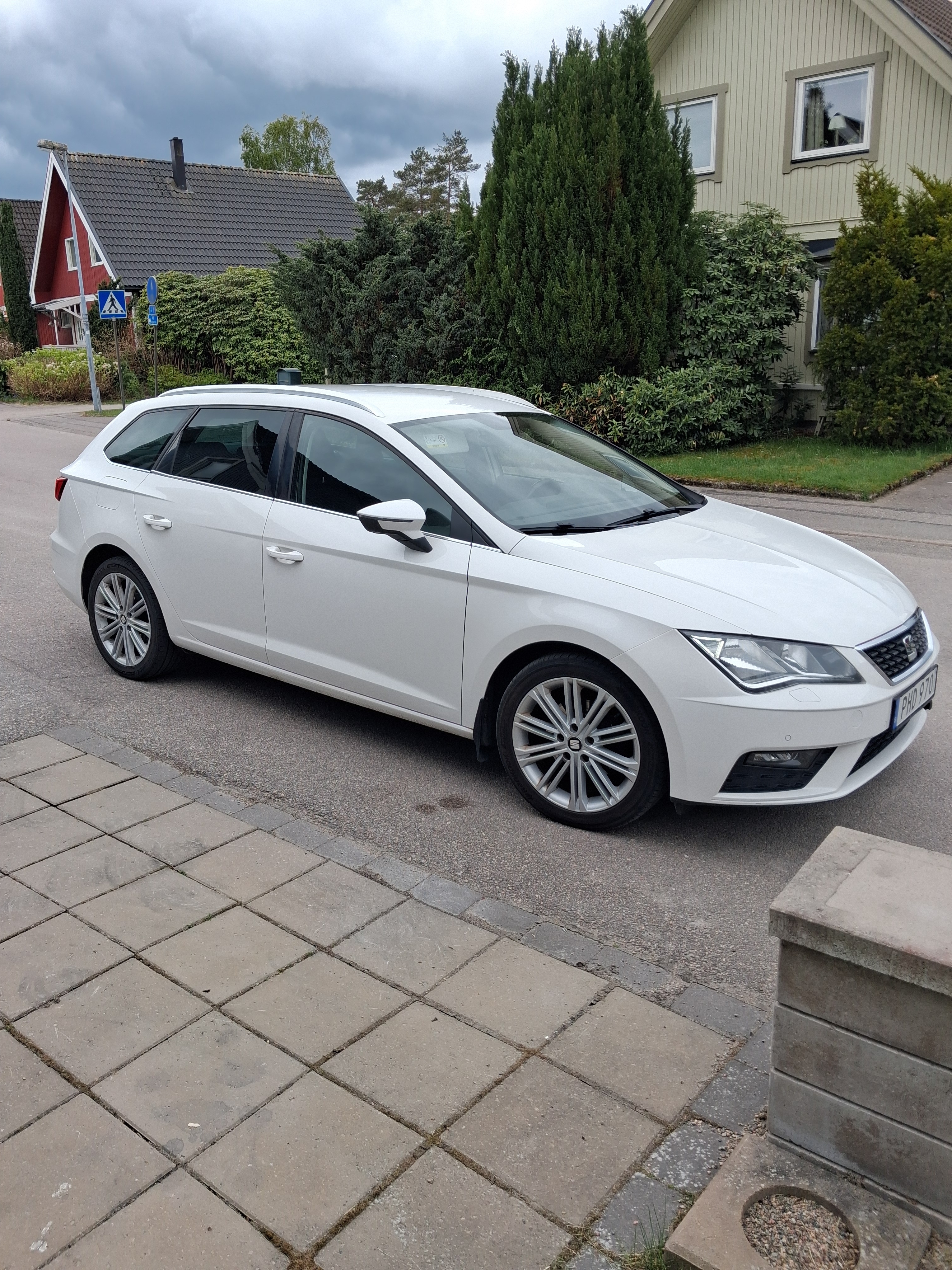 Seat Leon 2017, kuva 2/4