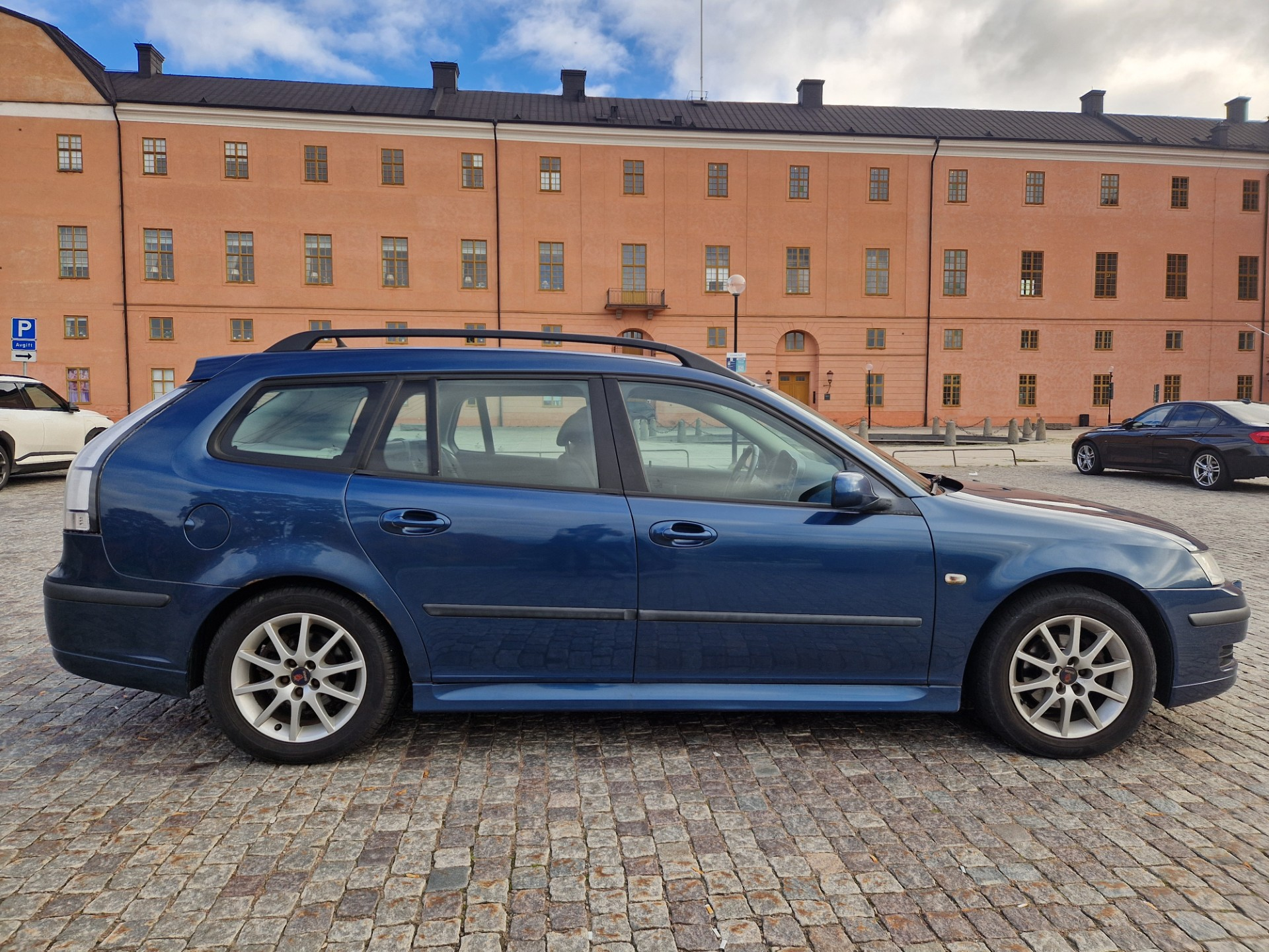 Saab 9-3 SportCombi 1.8t Manuell 2007, bild 2/5