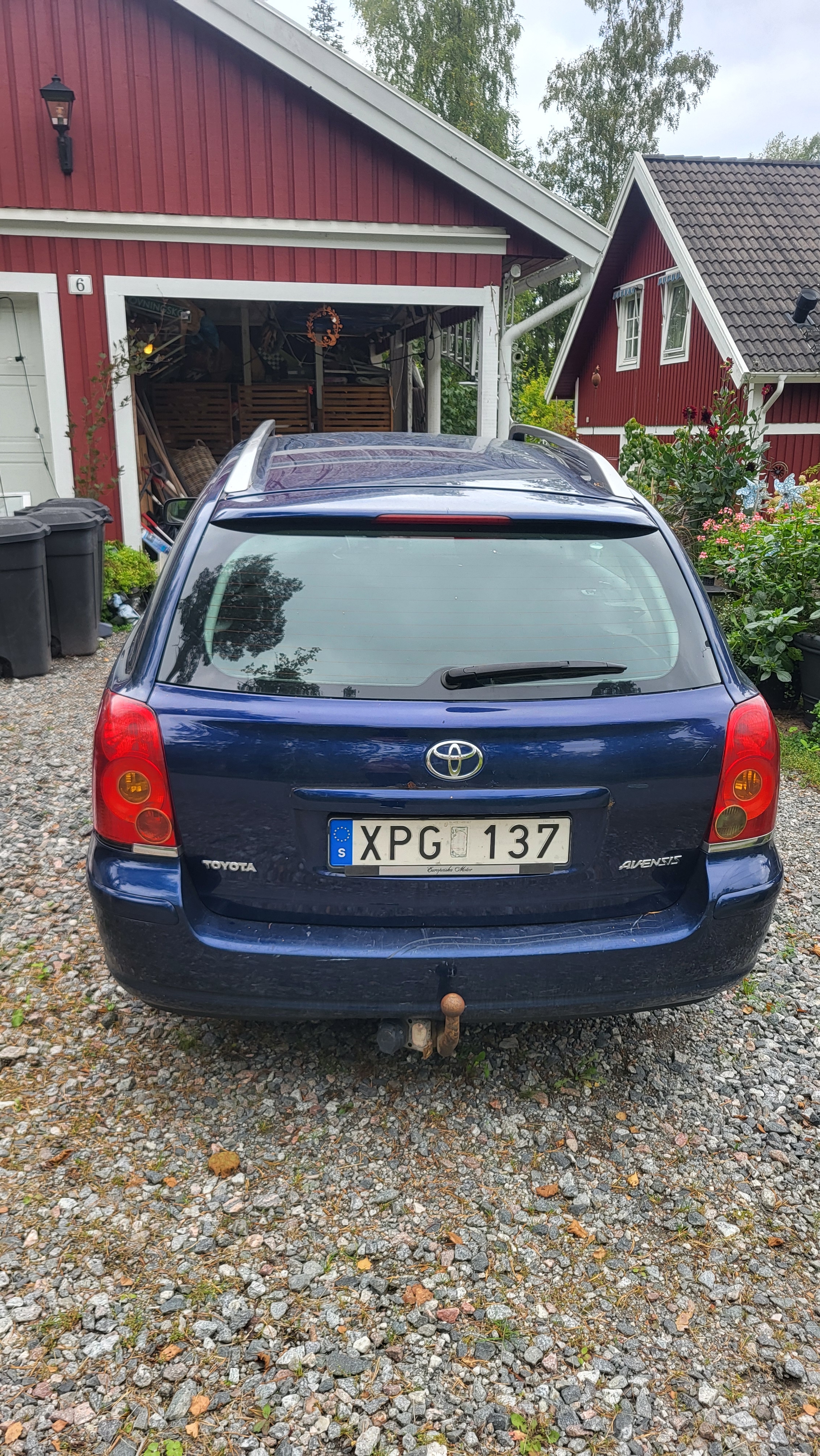 Toyota Avensis Kombi 1.8 VVT-i Manuell 2006, bild 3/5