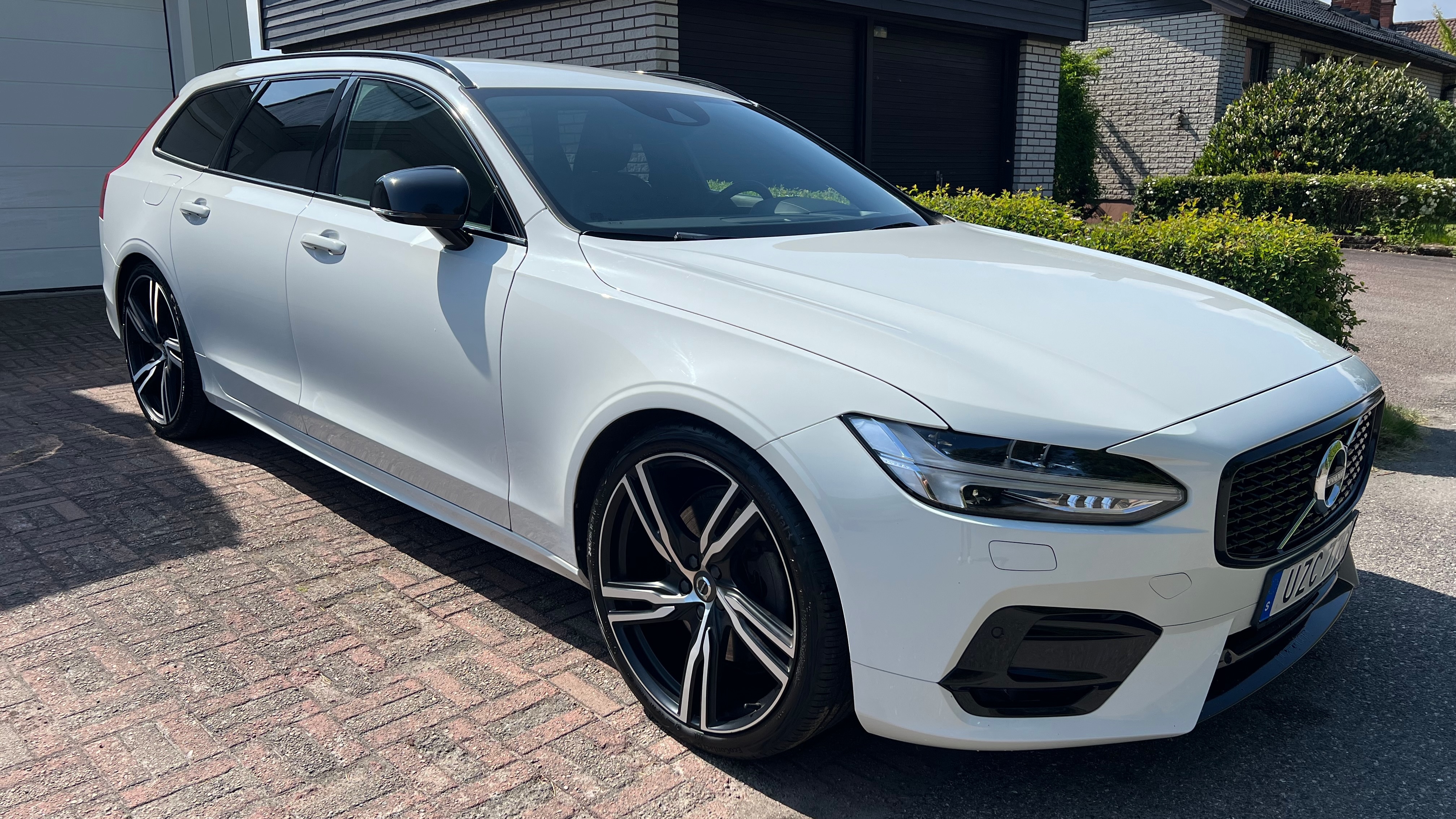 Volvo V90