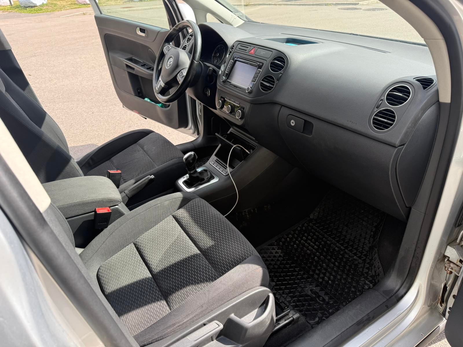 Volkswagen Golf Plus 1.4 TSI DSG 2011, photo 6/7