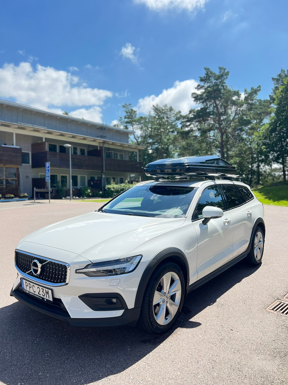 Volvo V60 Cross Country 2021, kuva 2/4