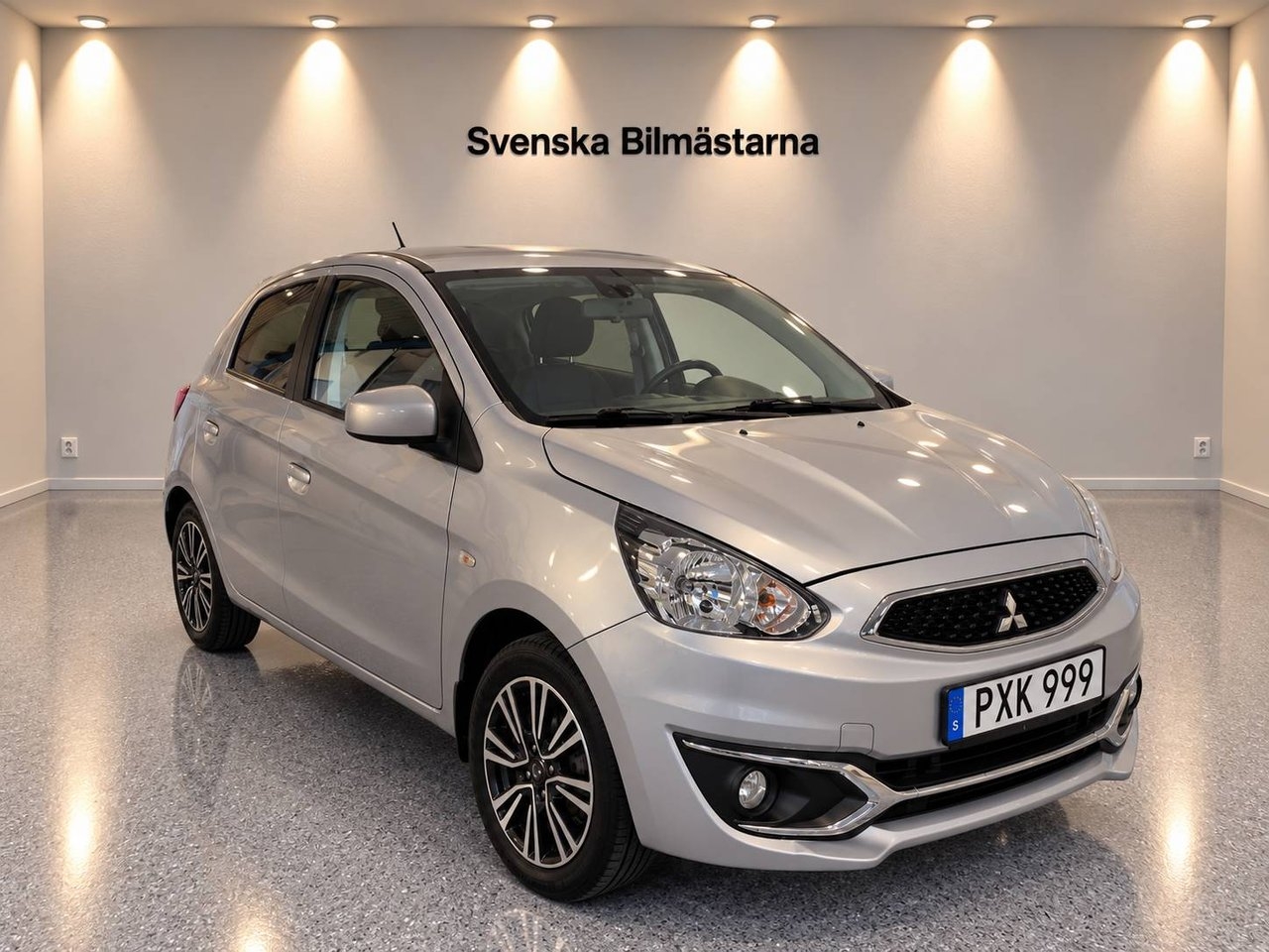 Mitsubishi Space Star 2016, bild 7/10