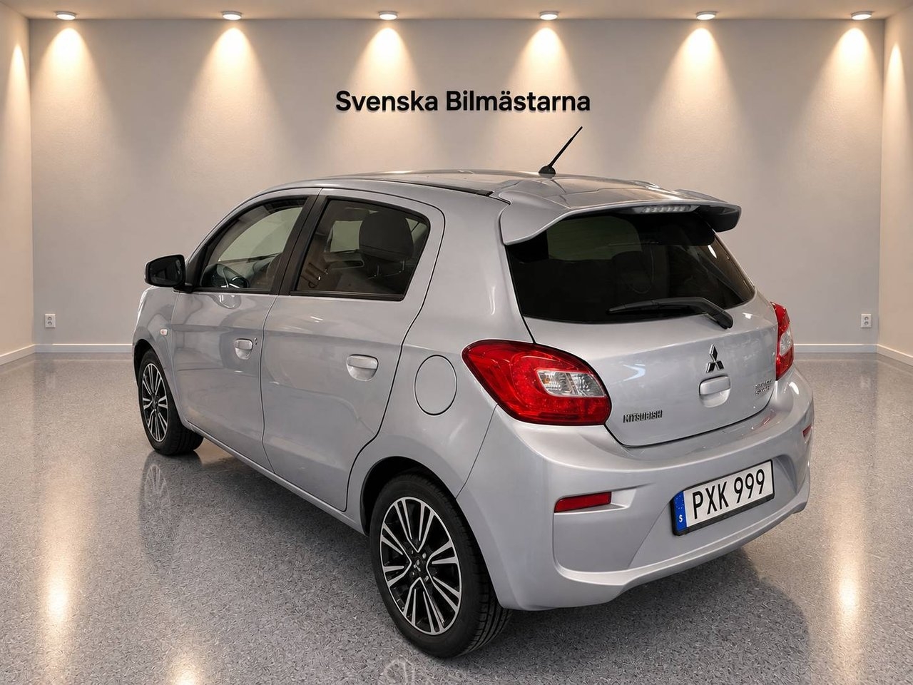 Mitsubishi Space Star 2016, bild 6/10