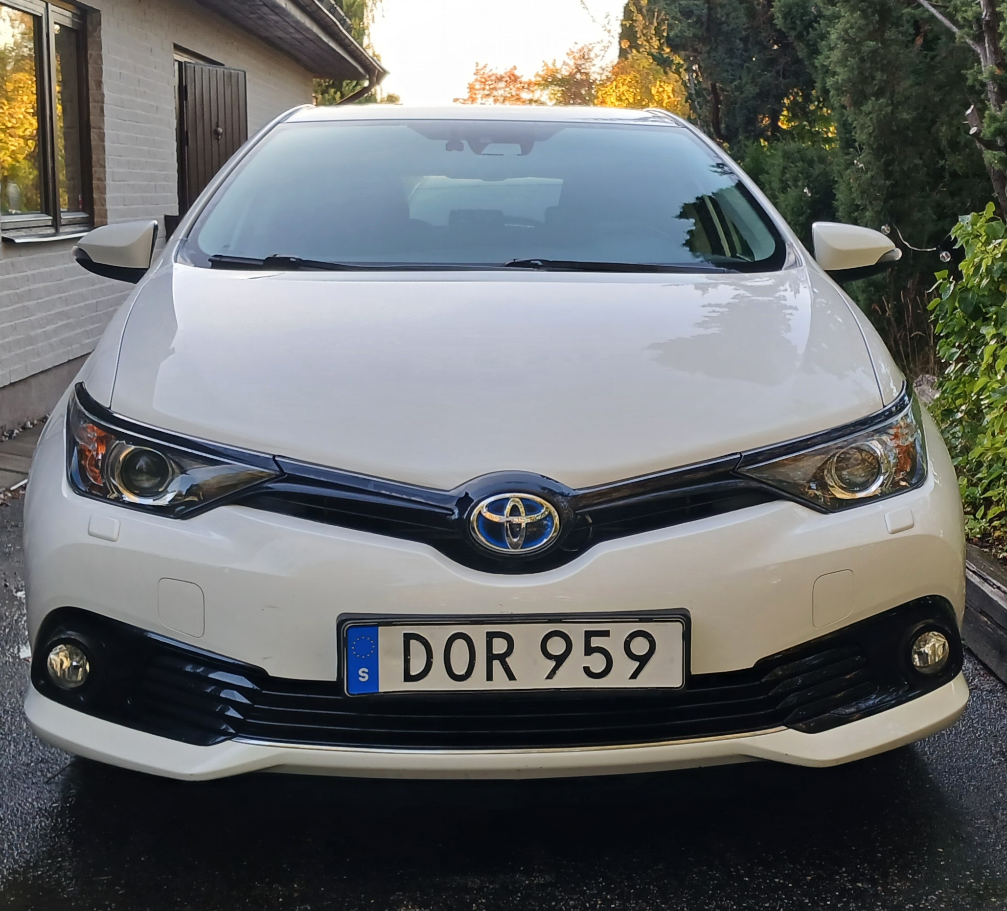 Toyota Auris Hybrid e-CVT 2018, kuva 6/6