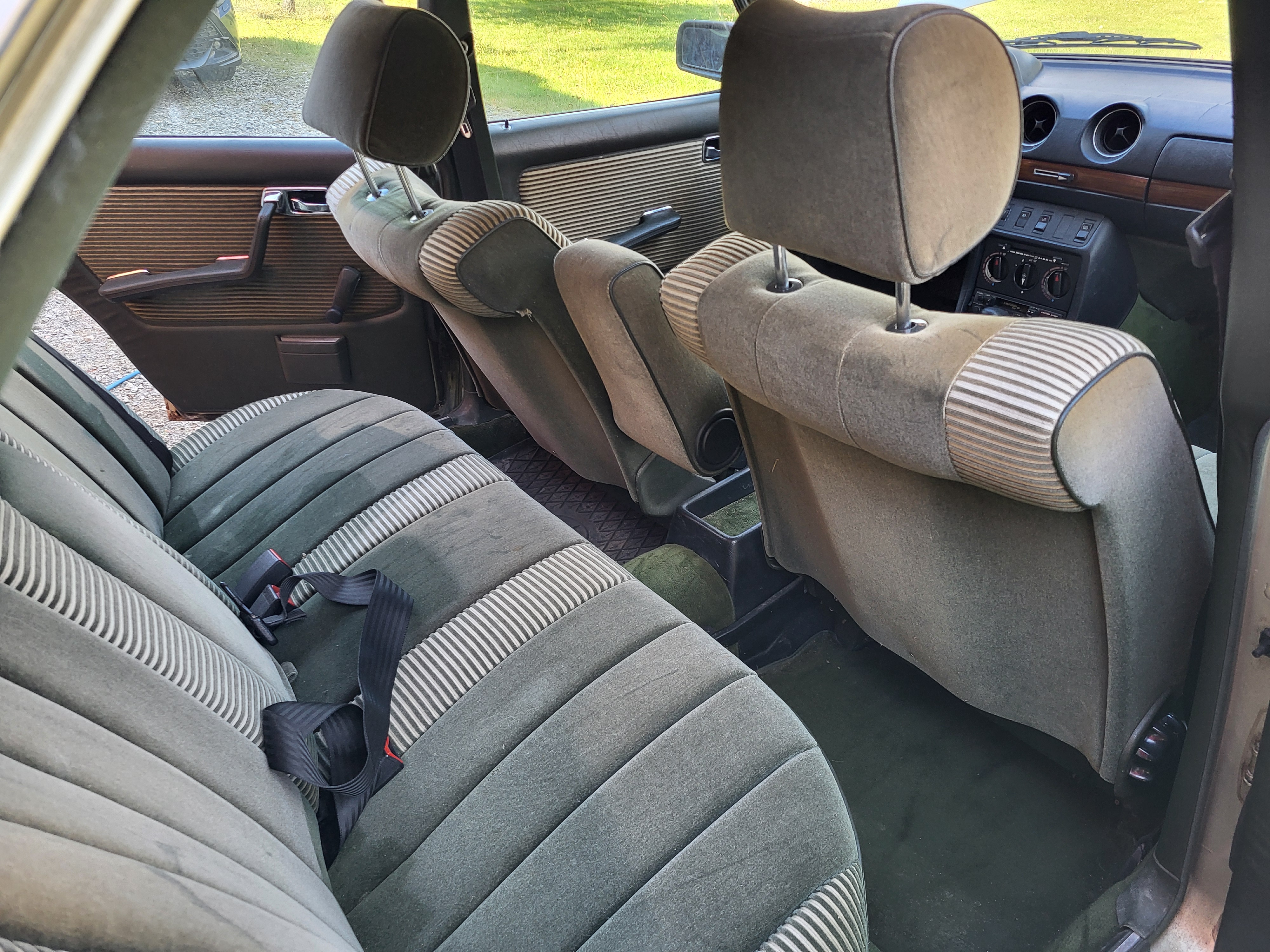 Mercedes-Benz 200 Automatisk 1983, photo 7/10