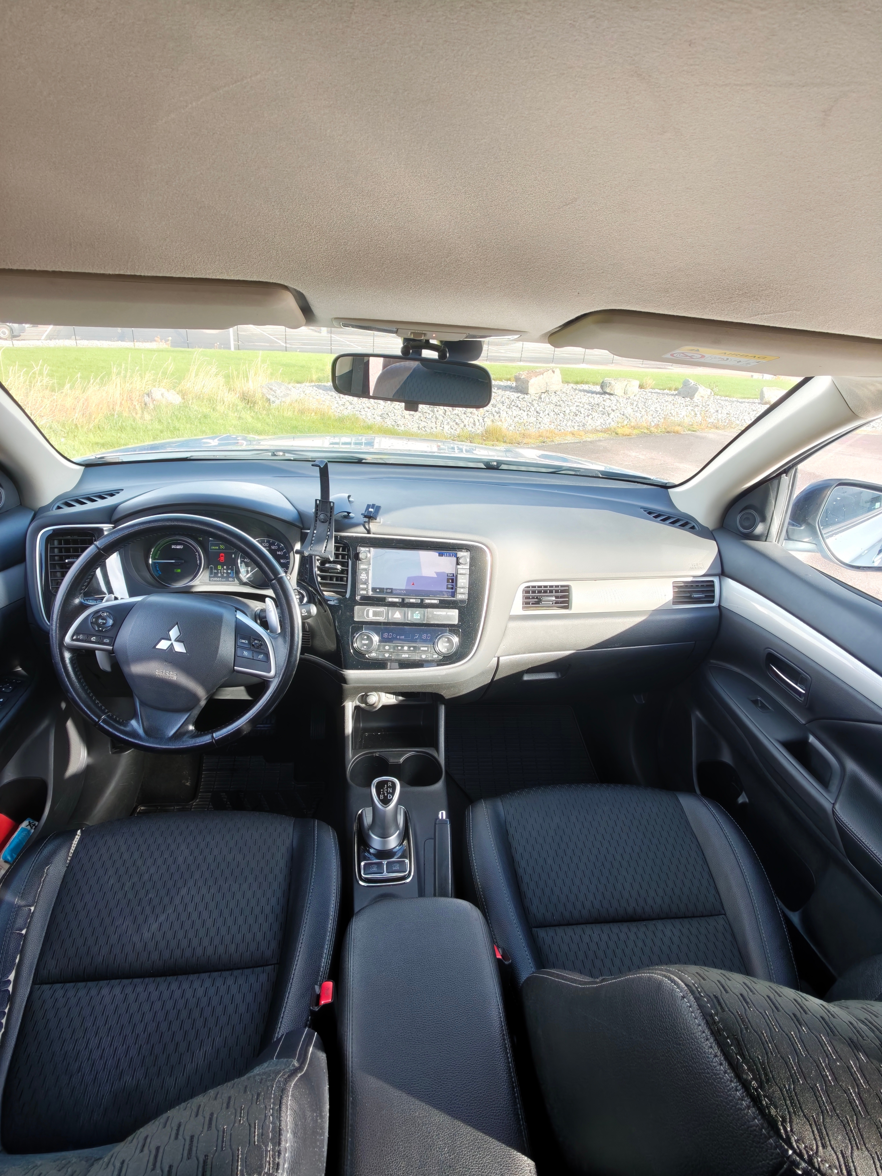 Mitsubishi Outlander PHEV CVT 2014, bild 7/10