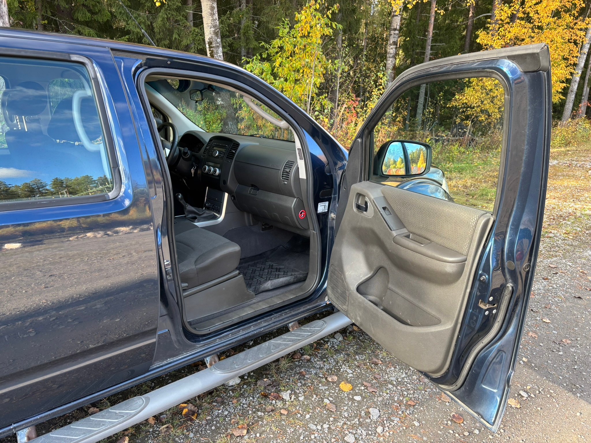 Nissan Navara 2011, kuva 6/10