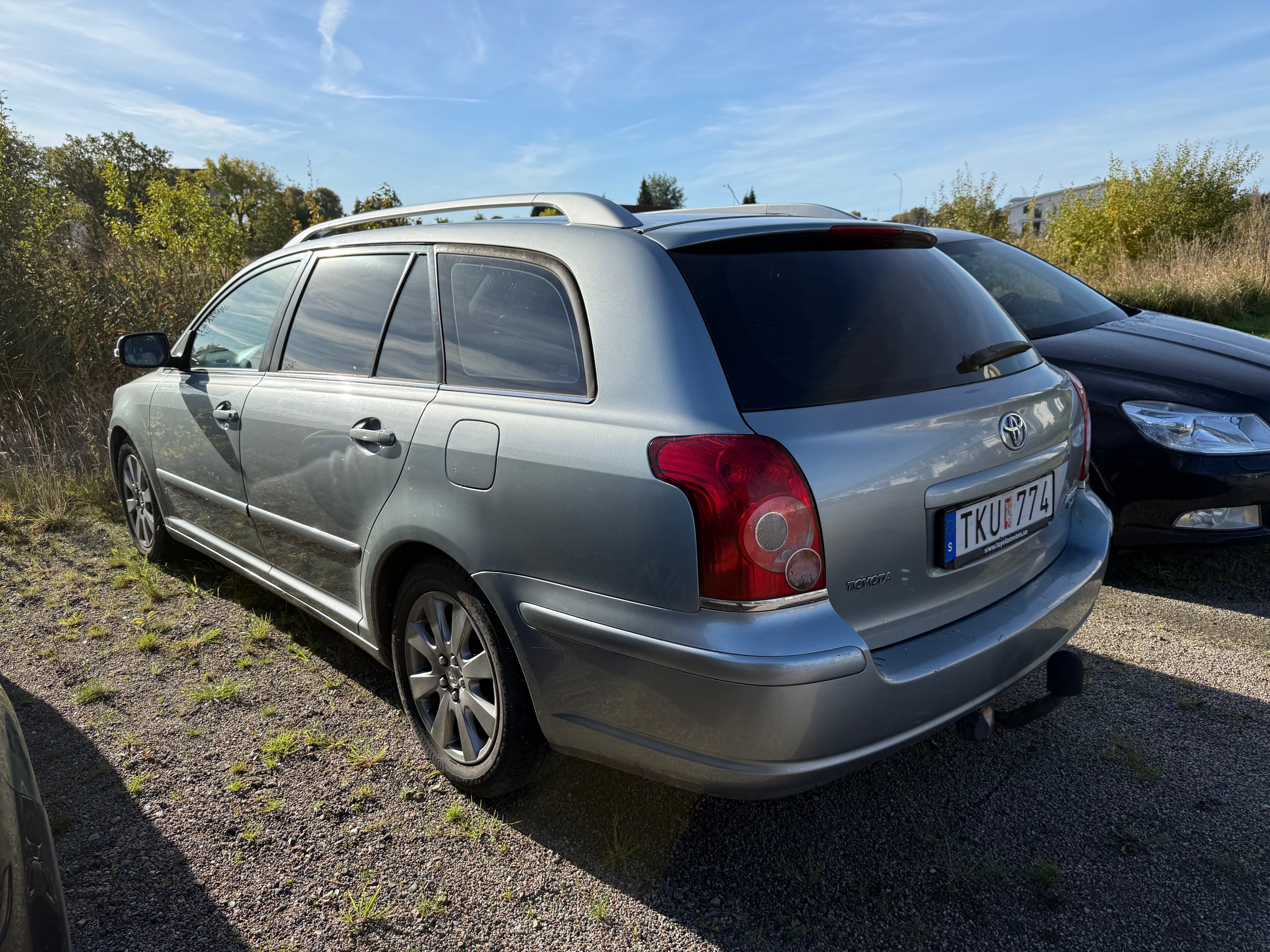 Toyota Avensis Kombi 2.0 D-4D Manuell 2007, bild 6/9