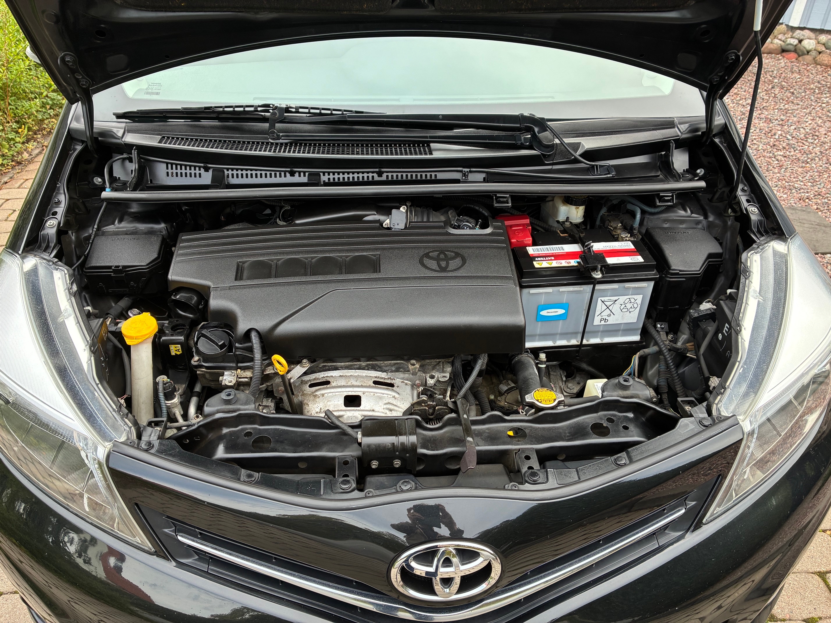 Toyota Yaris 2011, photo 6/8