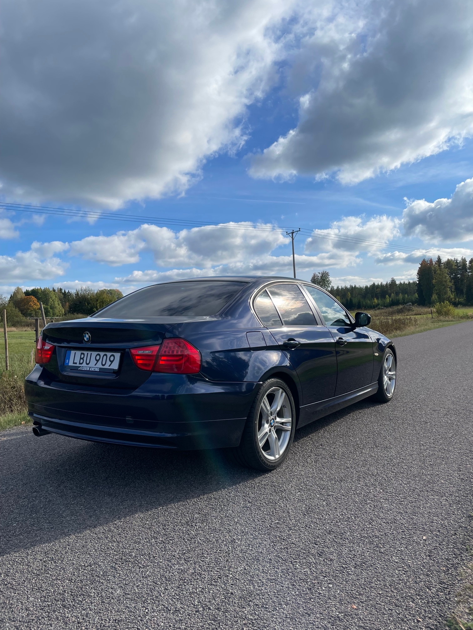 BMW 320 i Sedan Manuell 2011, bild 6/10