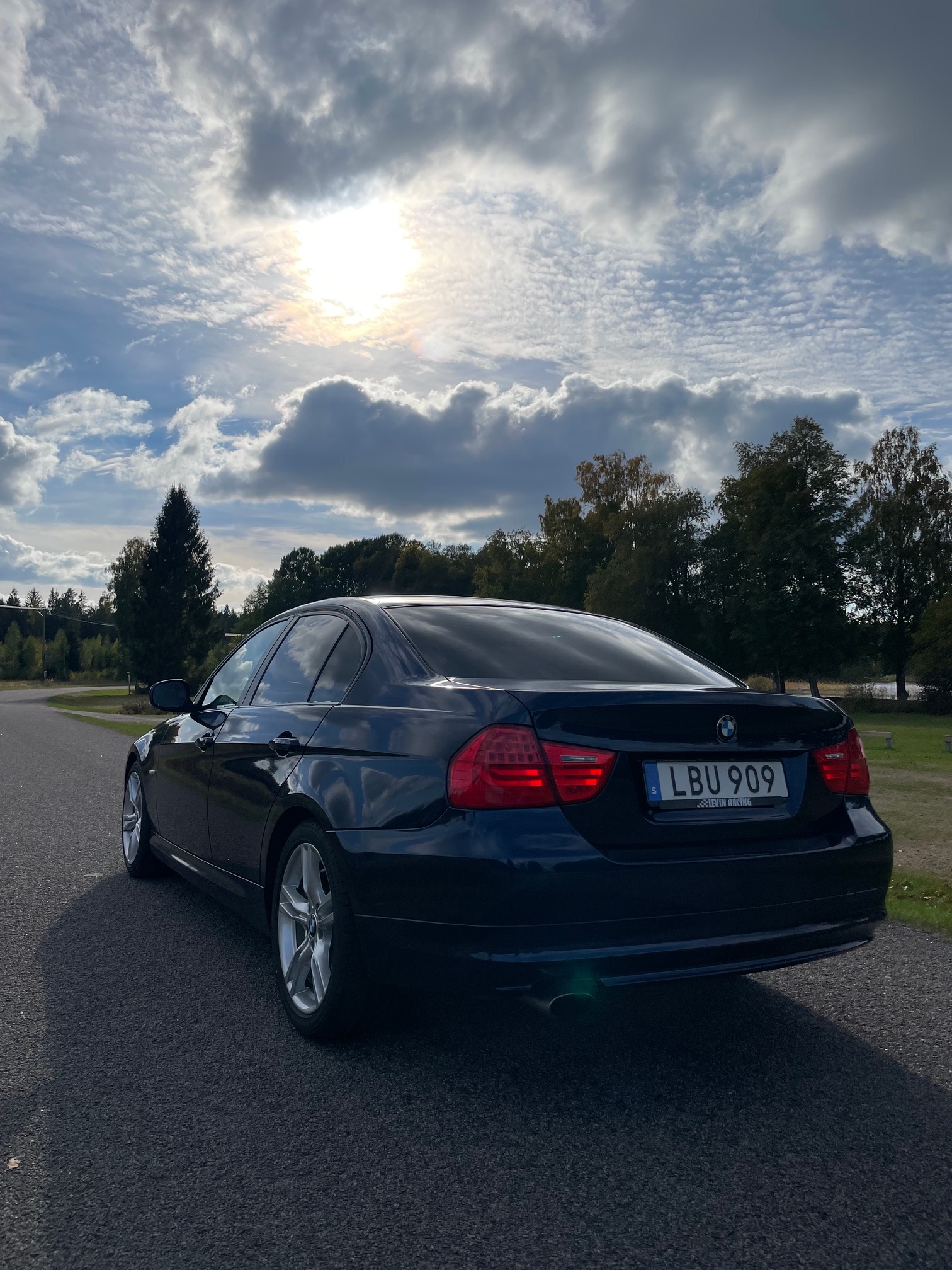 BMW 320 i Sedan Manuell 2011, bild 4/10