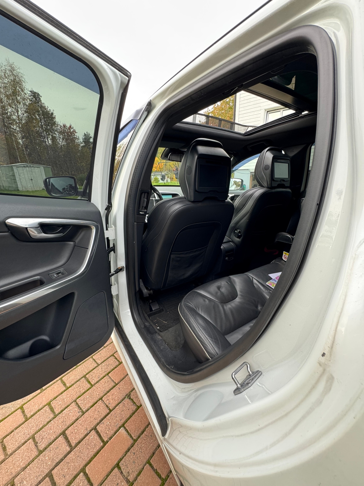 Volvo XC60 D5 AWD Geartronic 2014, photo 6/8