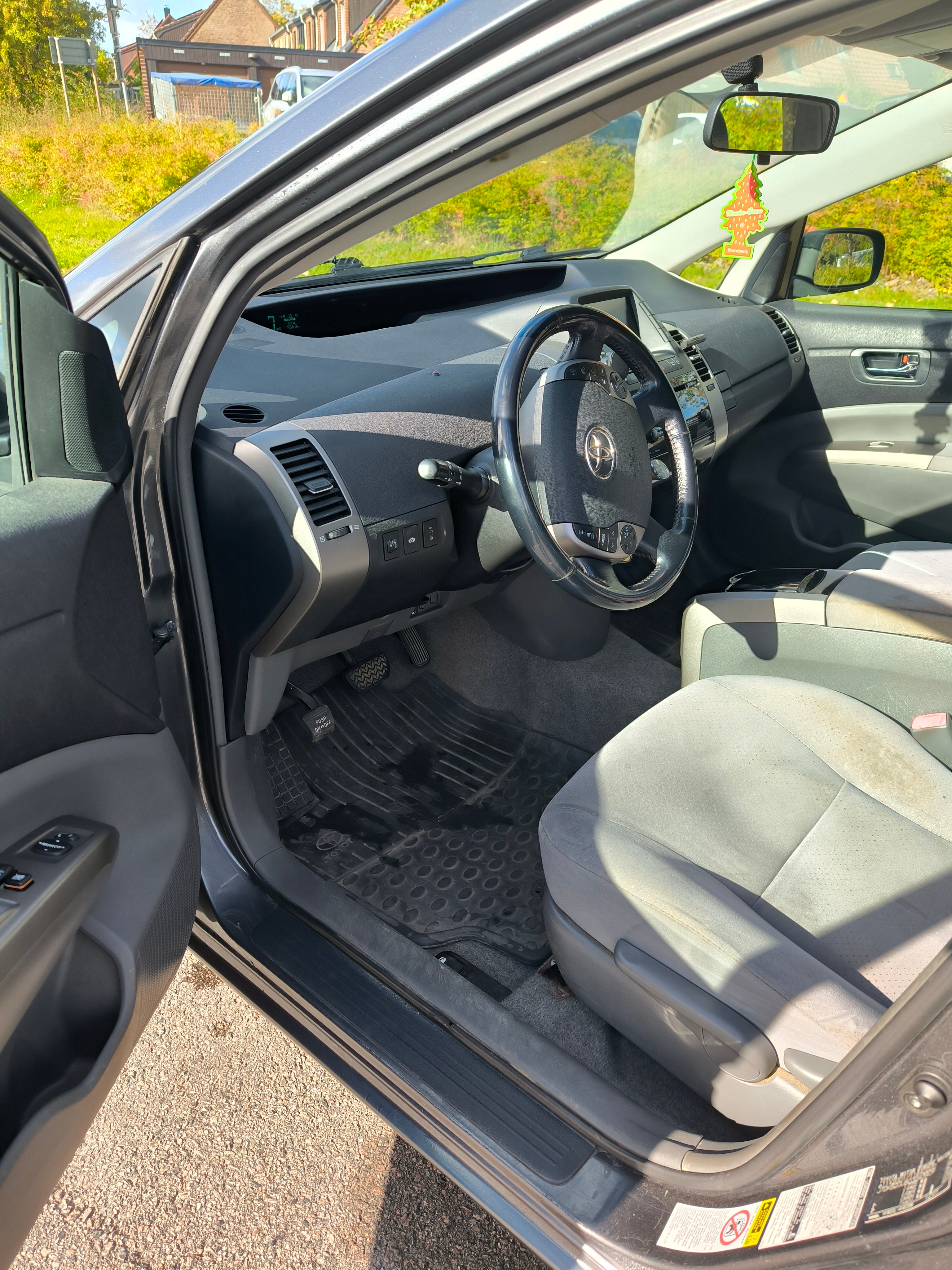 Toyota Prius 1.5 VVT-i + 3CM CVT 2007, kuva 7/10