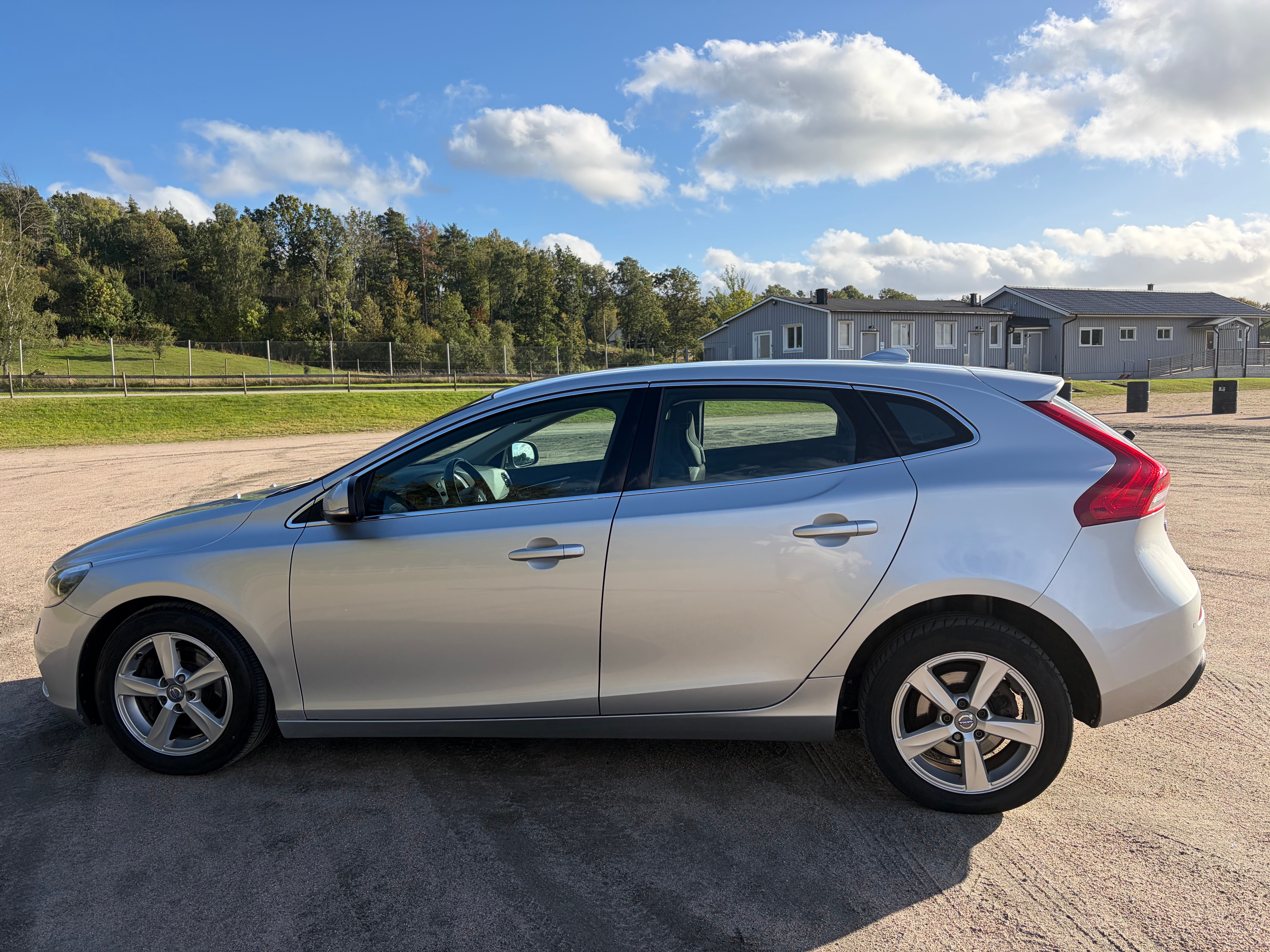 Volvo V40 D2 Manuell 2016, photo 4/10