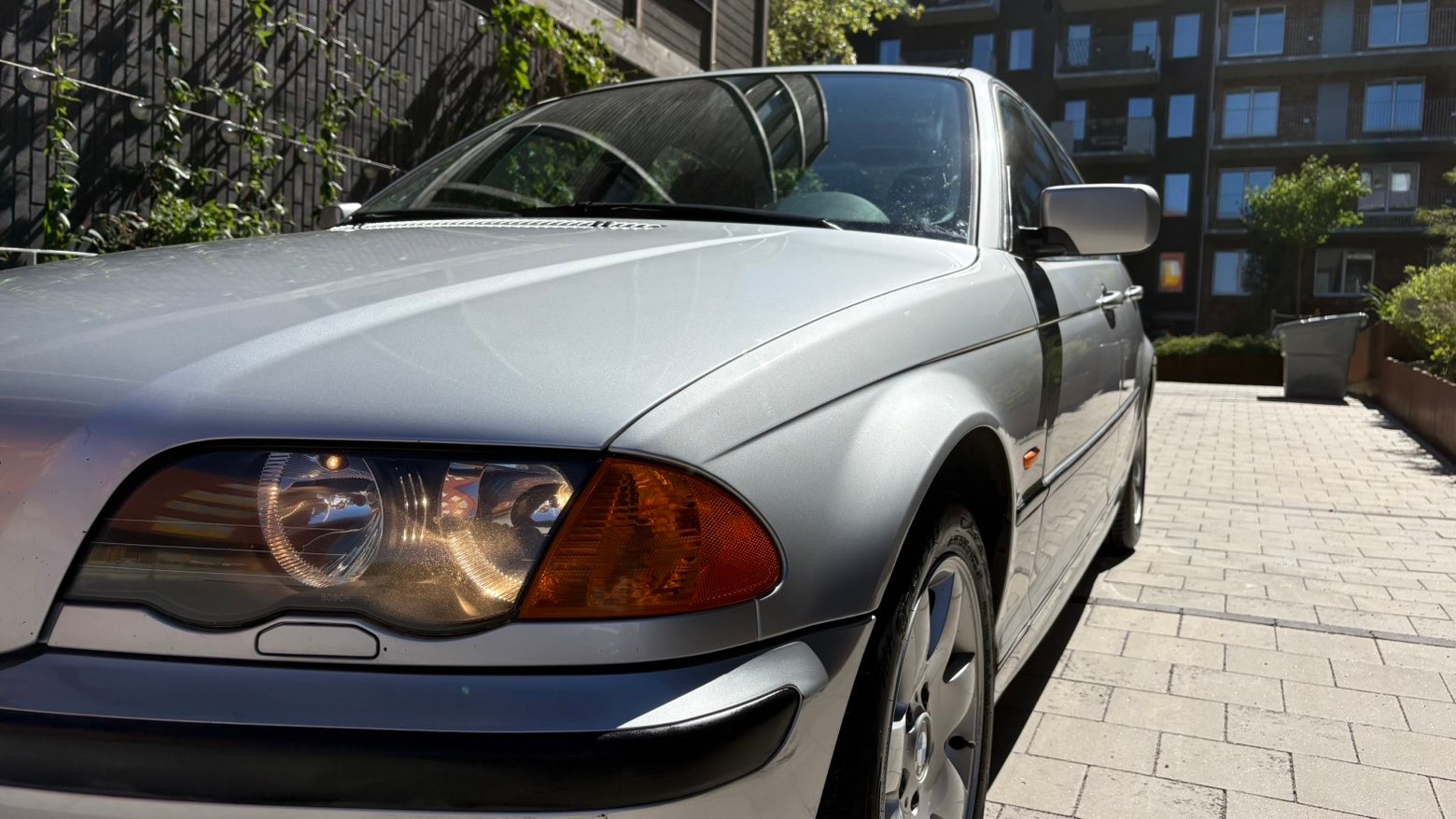 BMW 320
