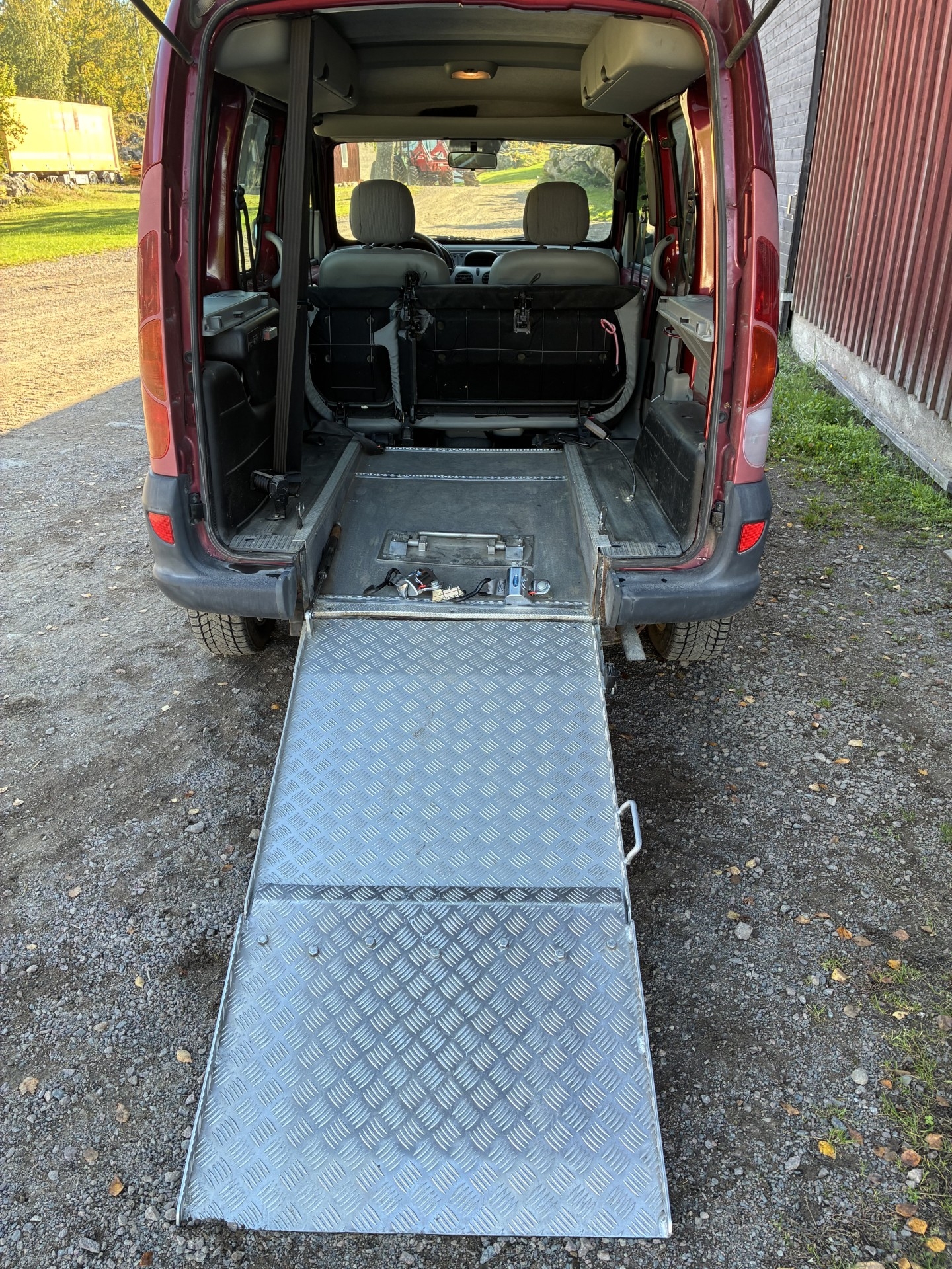 Renault Kangoo 2002, kuva 3/4