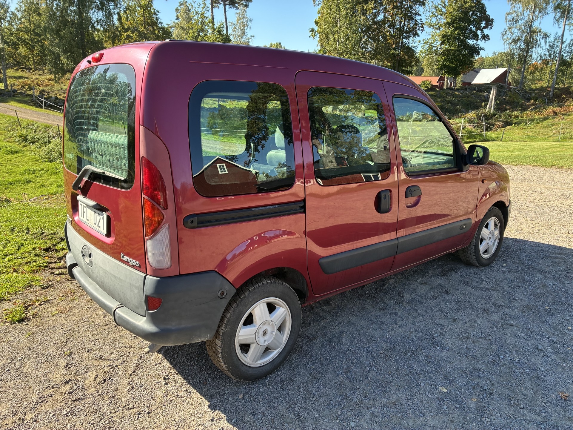 Renault Kangoo 2002, kuva 2/4