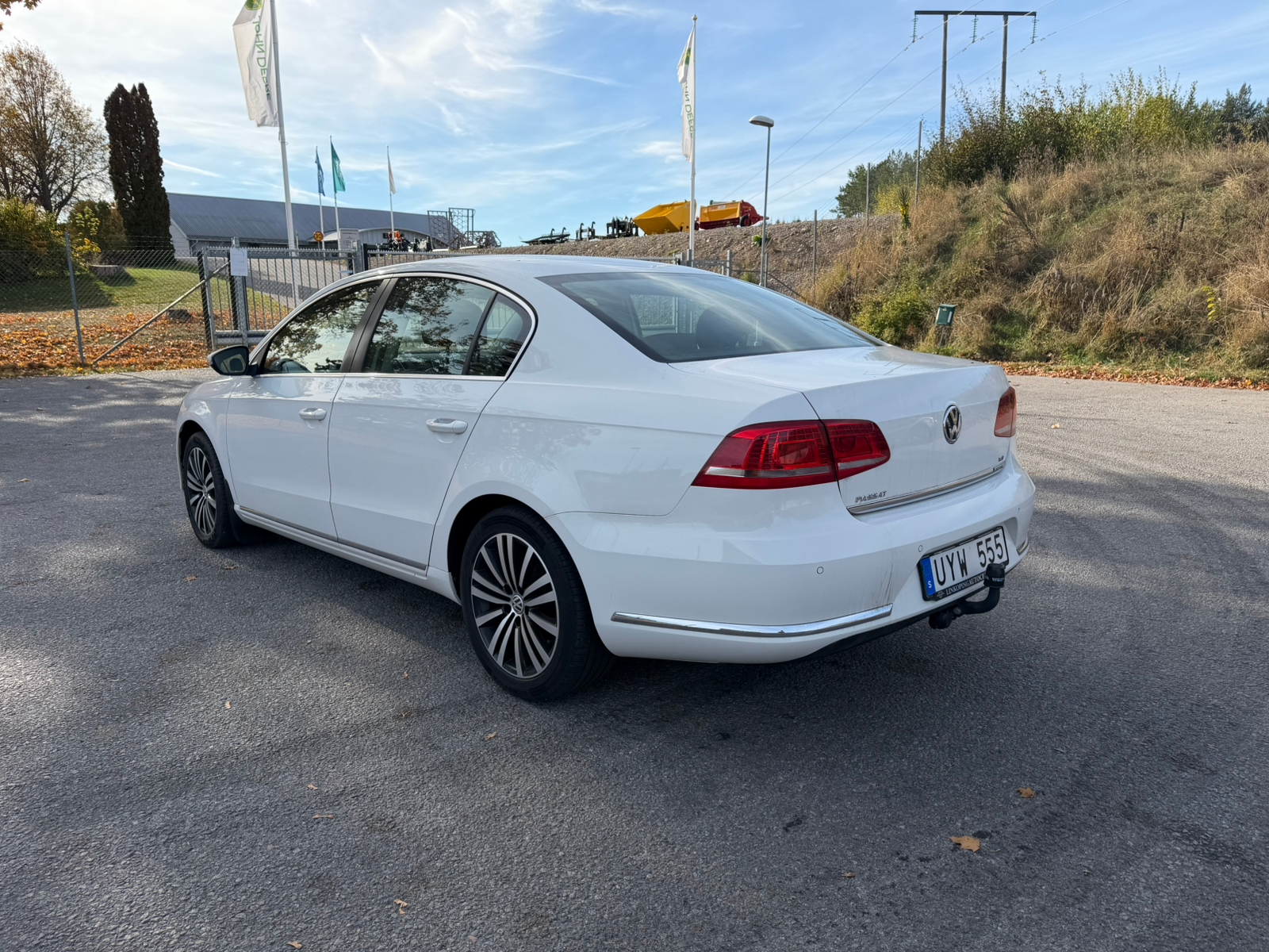 Volkswagen Passat 2012, photo 3/10