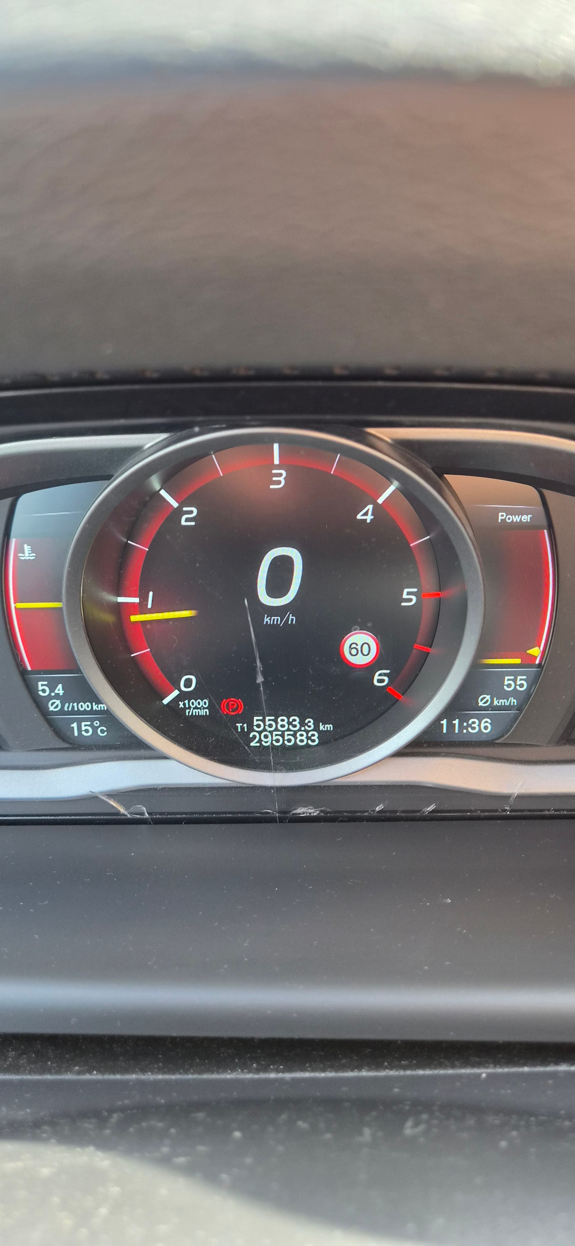 Volvo V70 D4 Geartronic 2016, photo 6/10