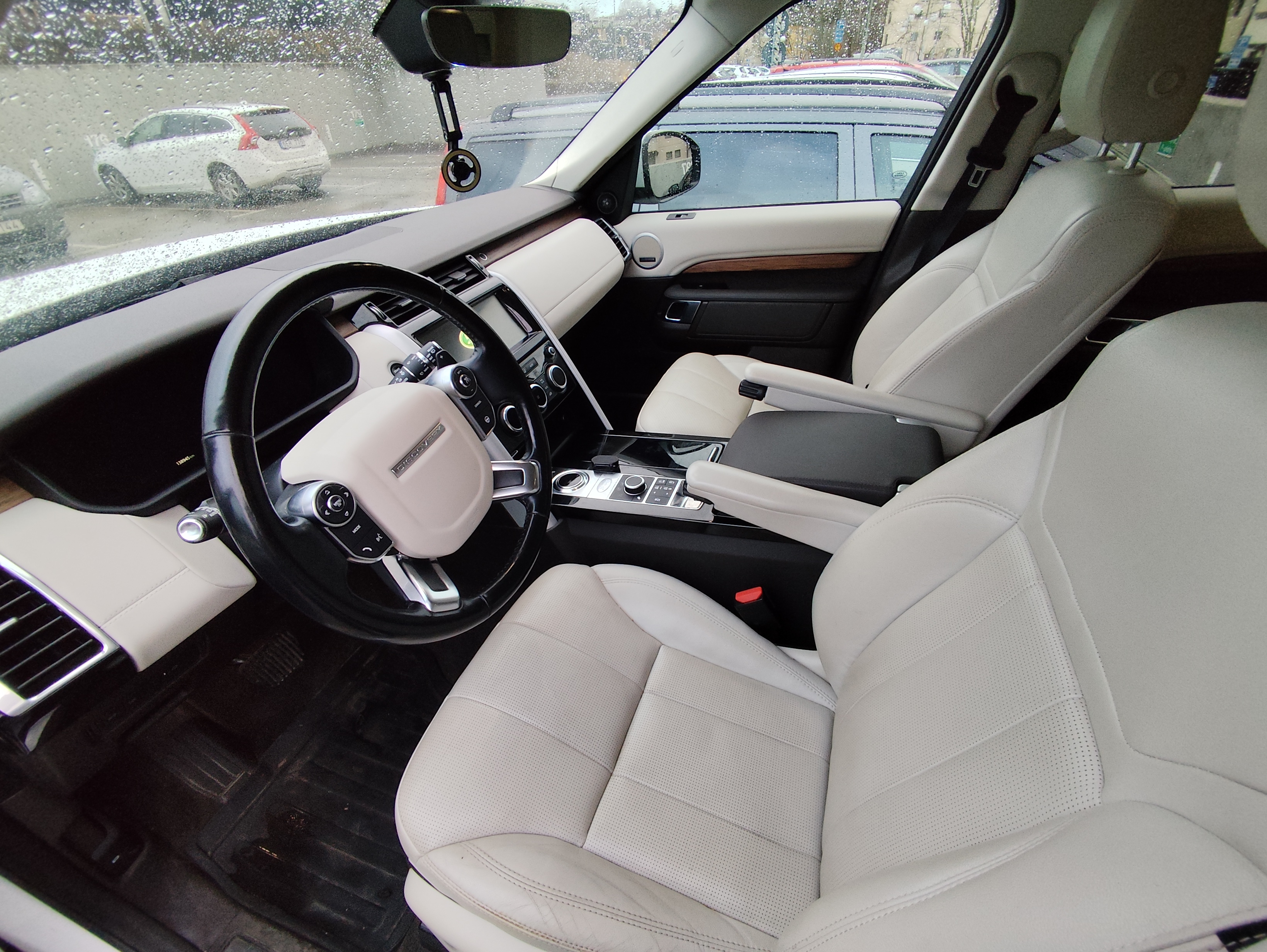Land Rover Discovery 2018, photo 3/10