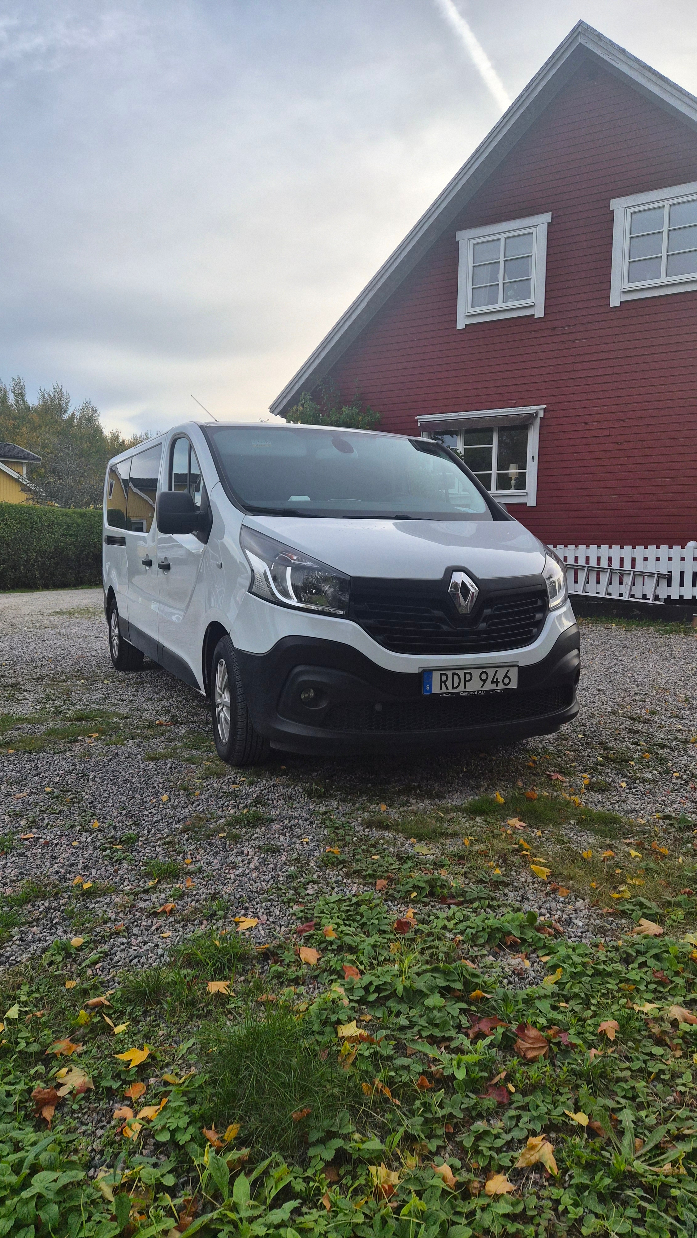 Renault Trafic 2015, kuva 2/8