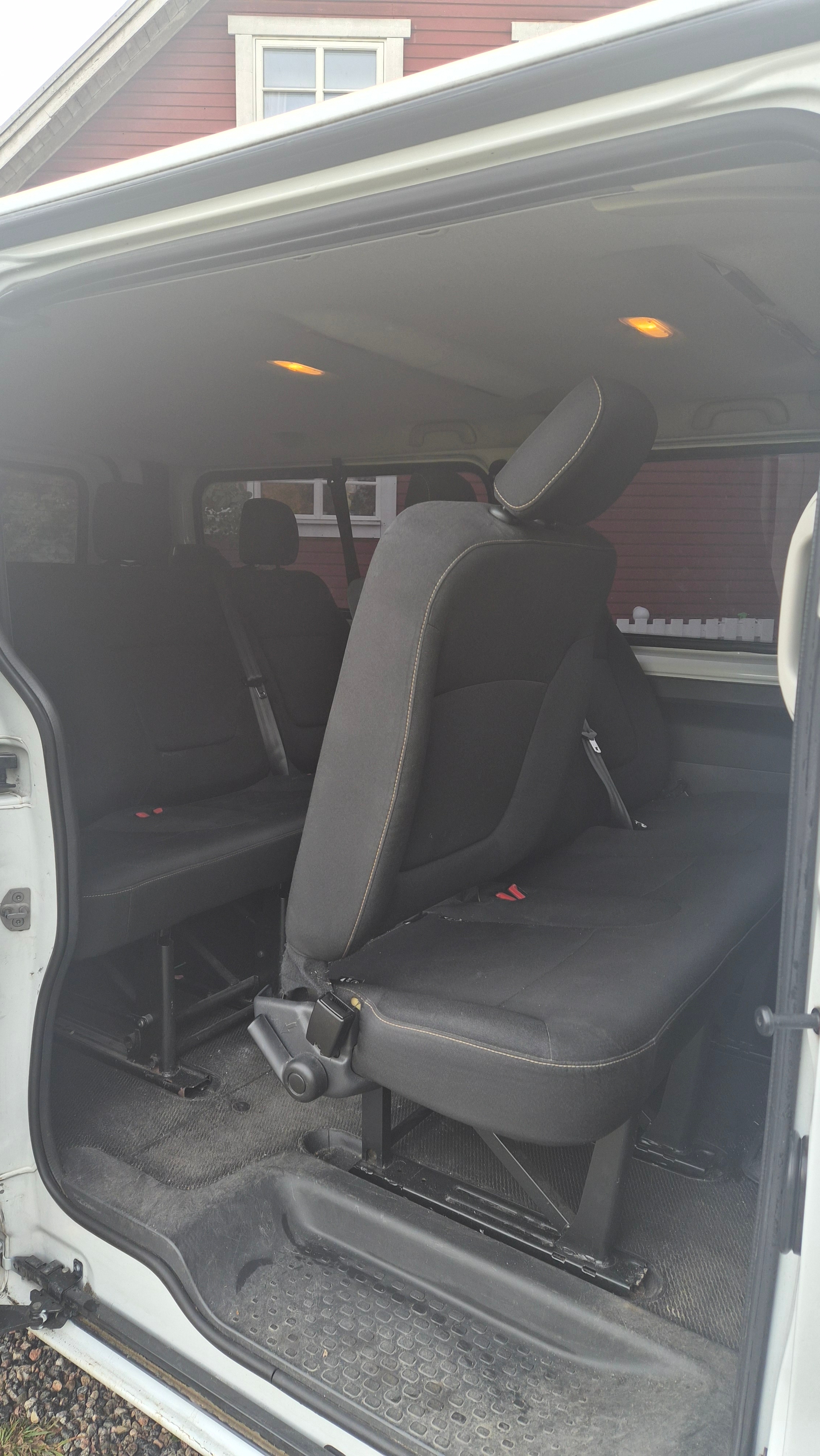 Renault Trafic 2015, kuva 5/8