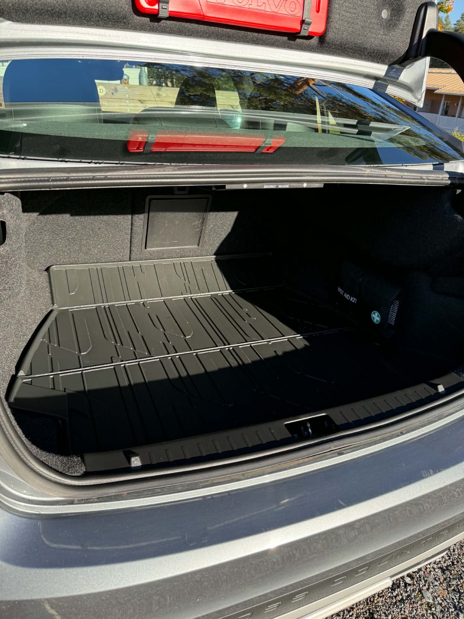 Volvo S60 Cross Country 2018, photo 6/7