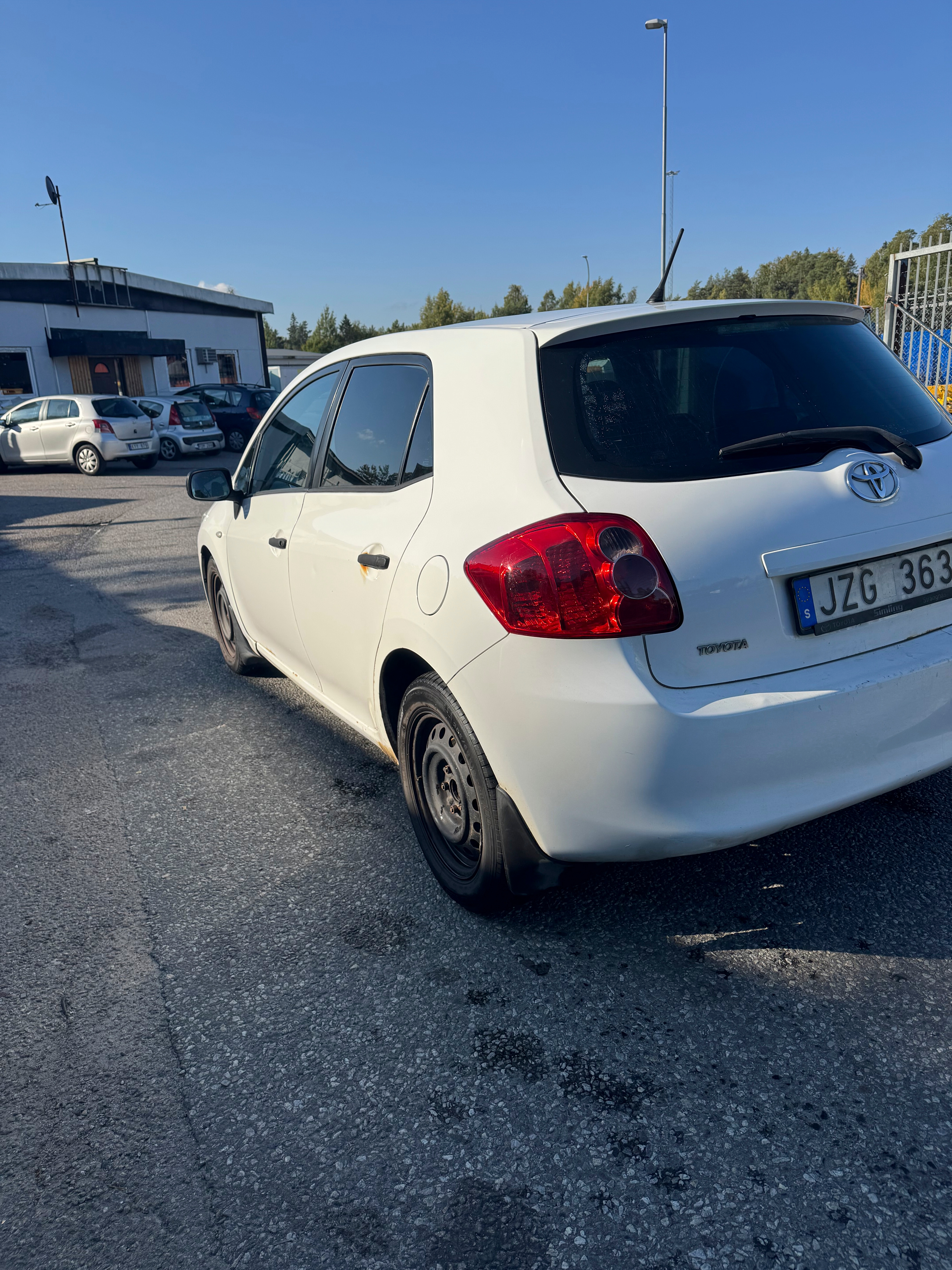 Toyota Auris 5-dörrar 1.4 D-4D Manuell 2009, bild 4/6