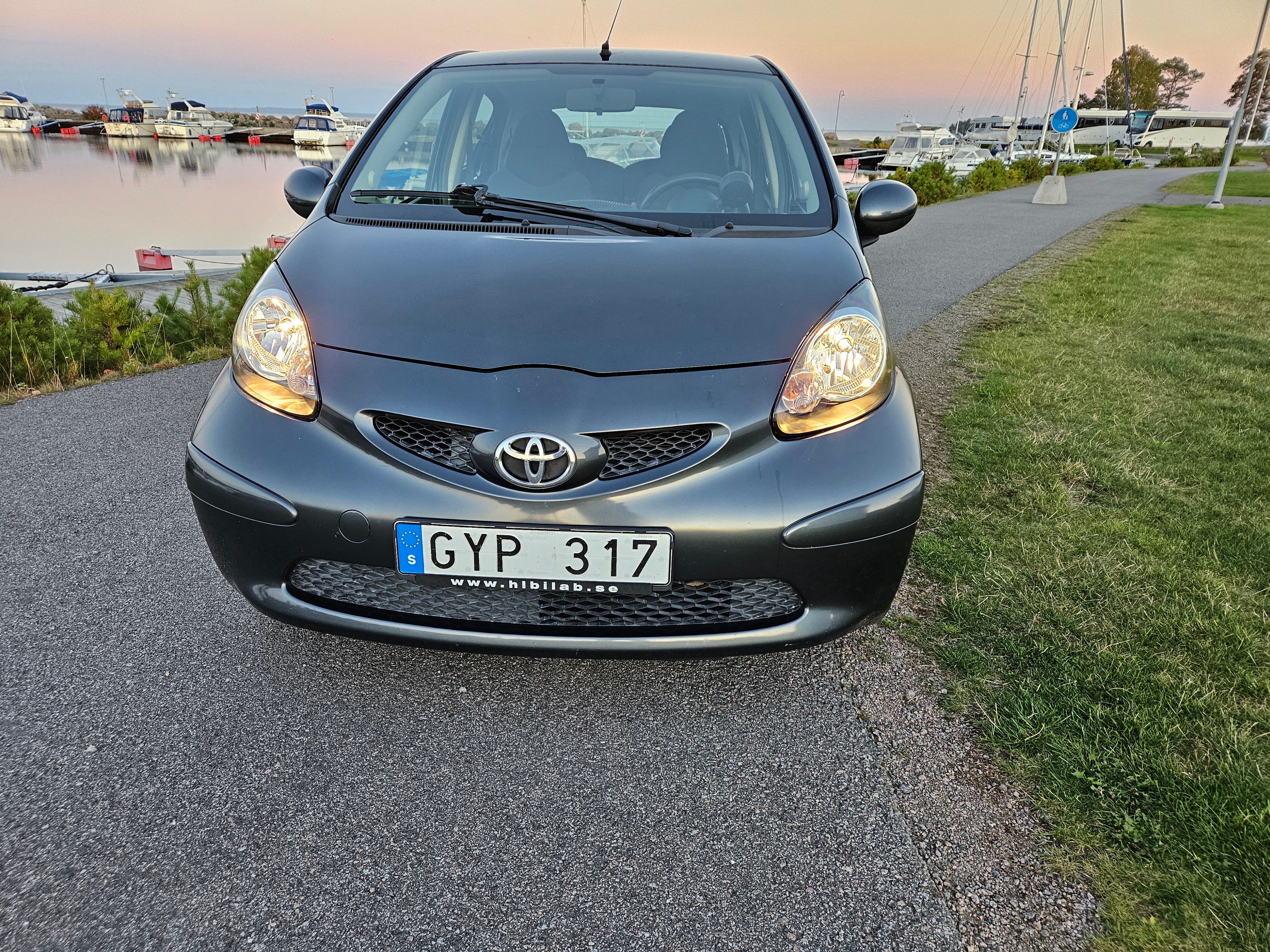 Toyota Aygo 5-dörrar 1.0 VVT-i Manuell 2008, photo 3/10