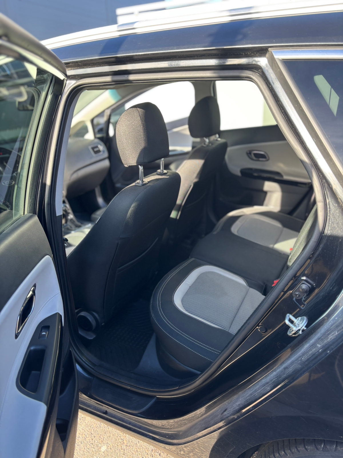 Kia Ceed _sw 1.6 CRDi Manuell 2015, kuva 6/10