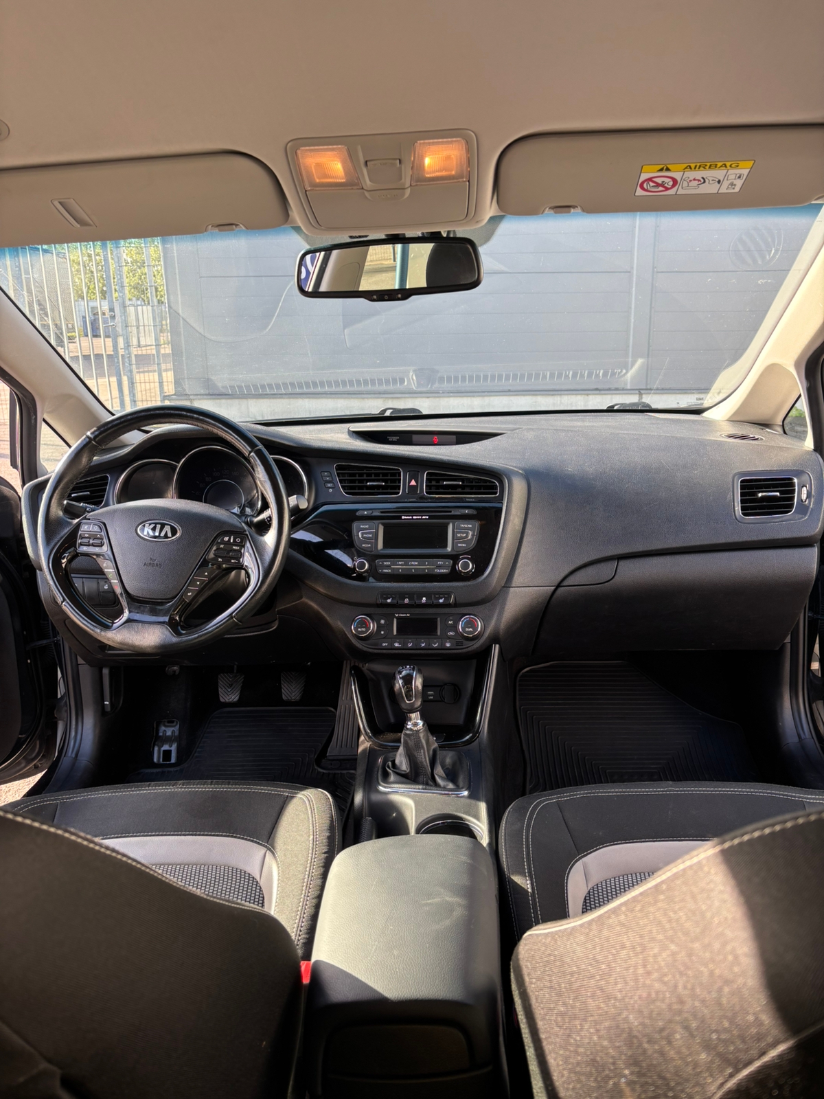 Kia Ceed _sw 1.6 CRDi Manuell 2015, kuva 5/10