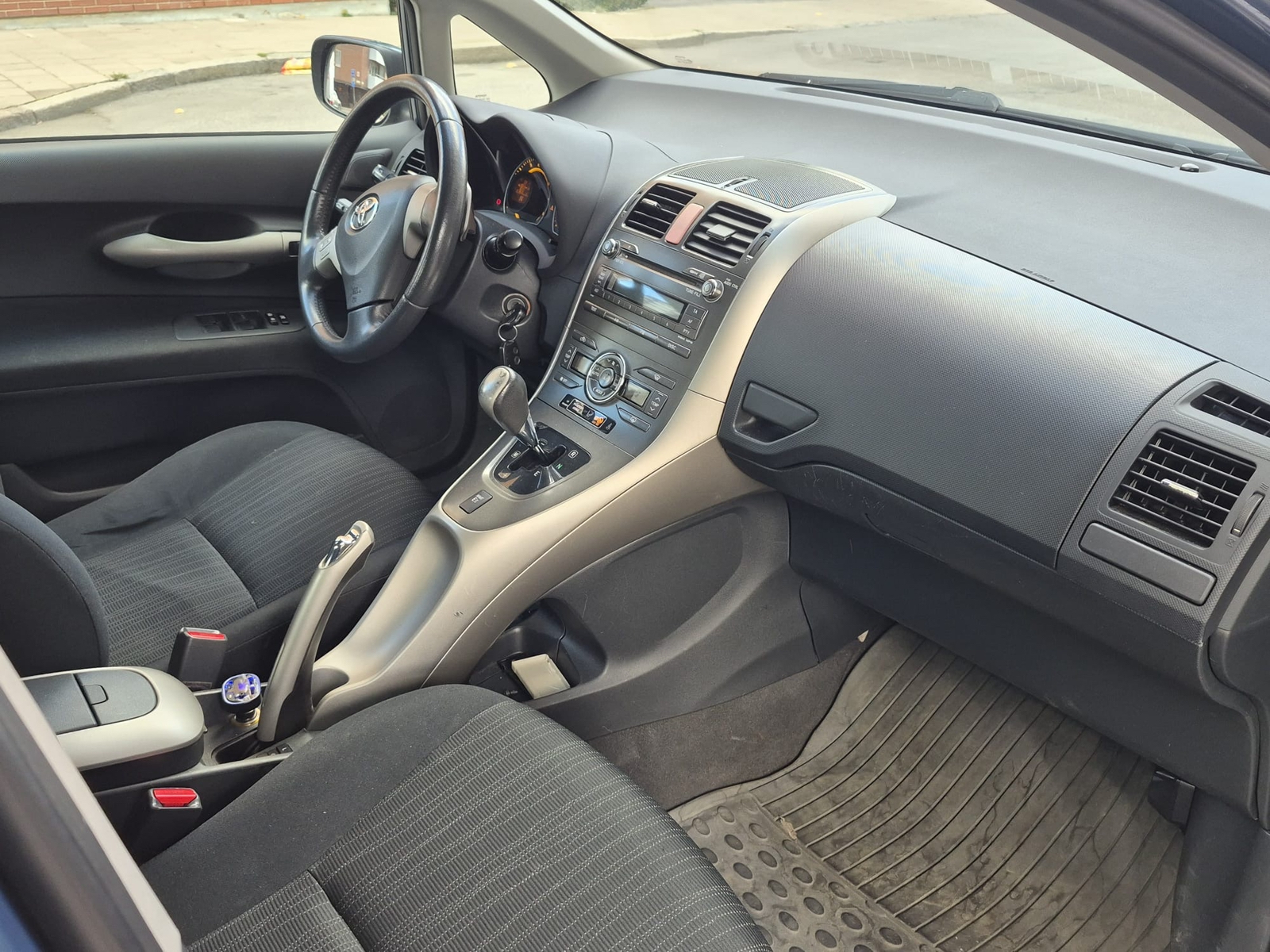 Toyota Auris 2007, photo 3/7