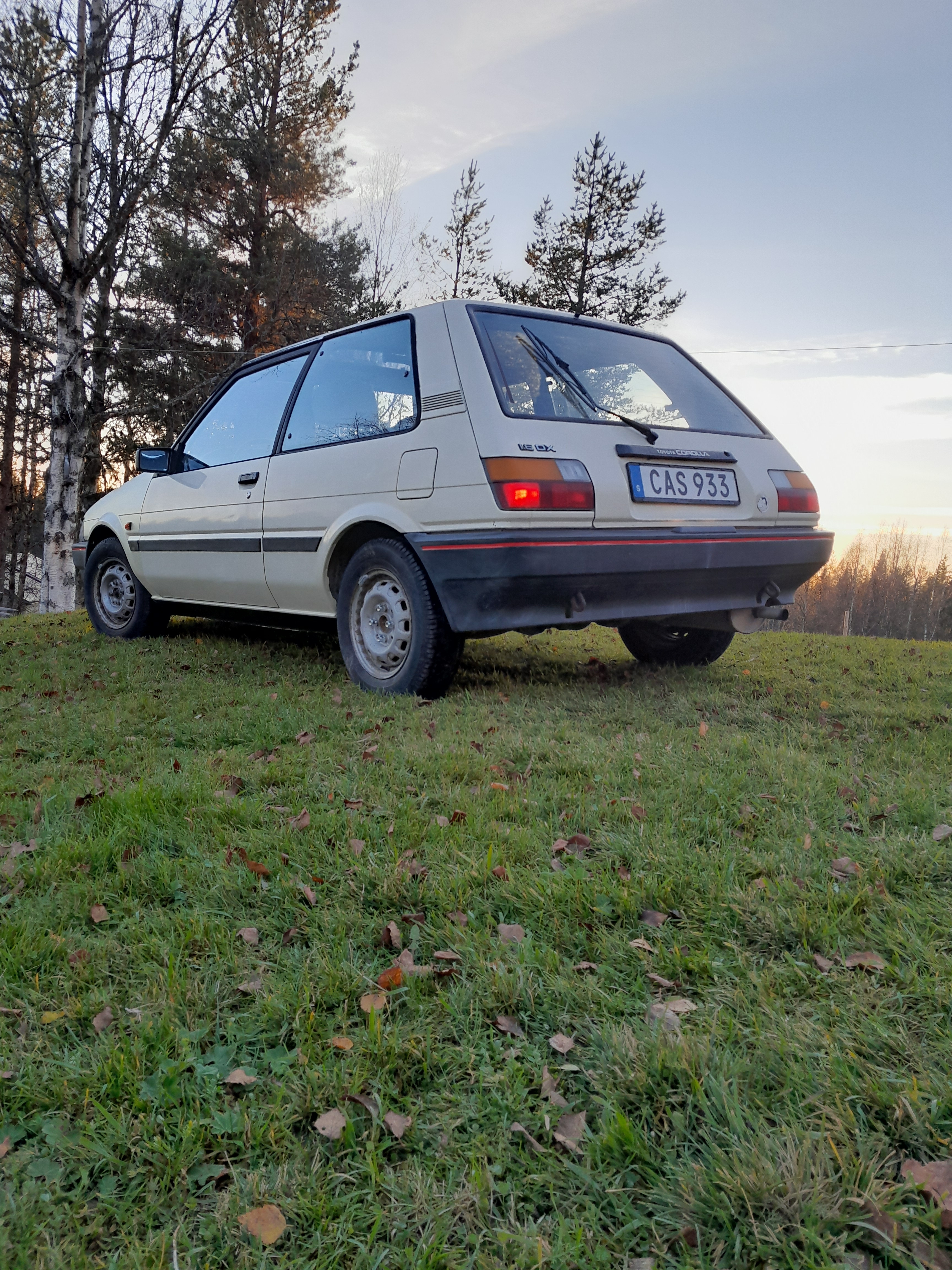 Toyota Corolla 1986, kuva 2/4