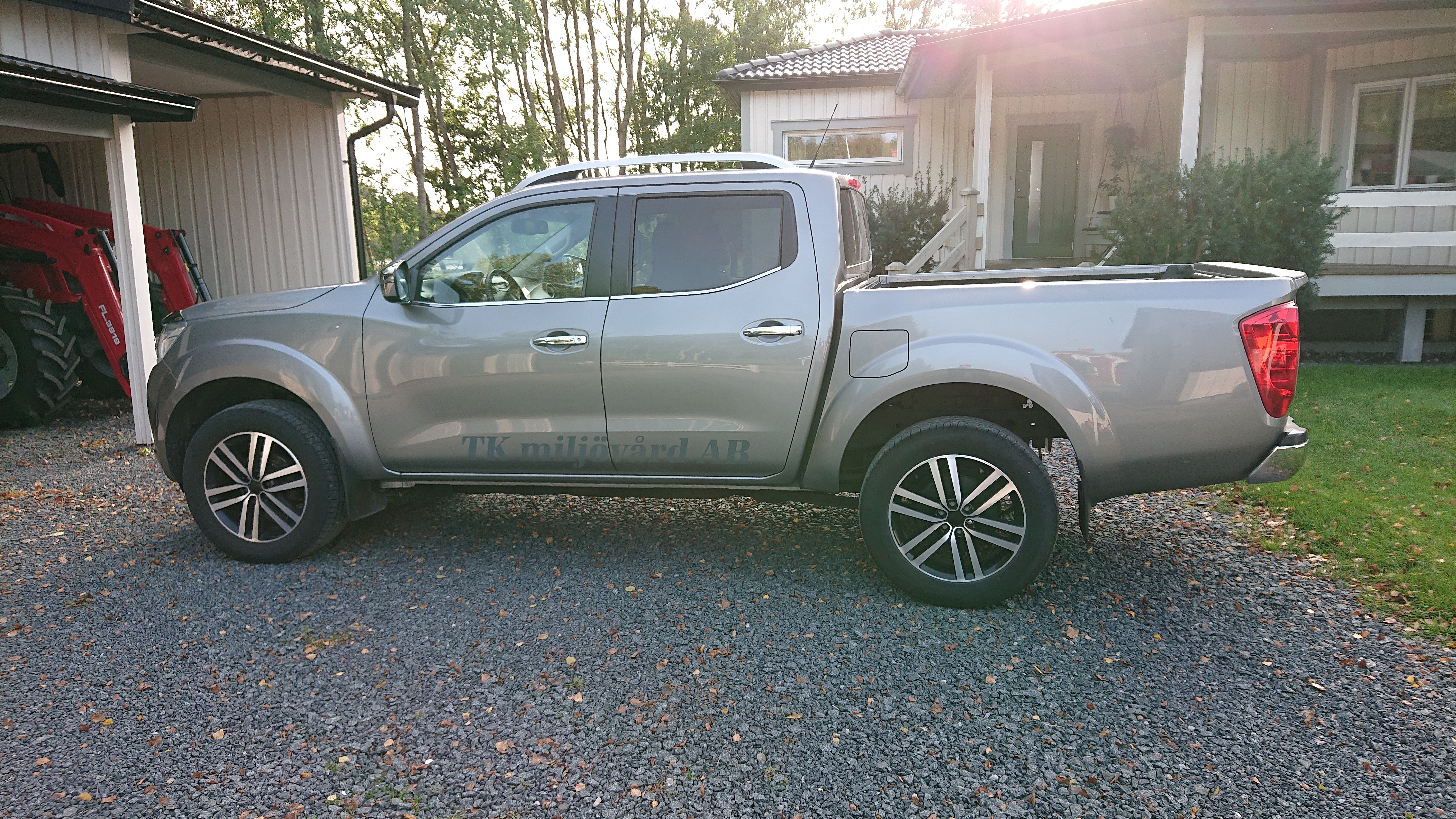 Nissan Navara 2017, kuva 4/6