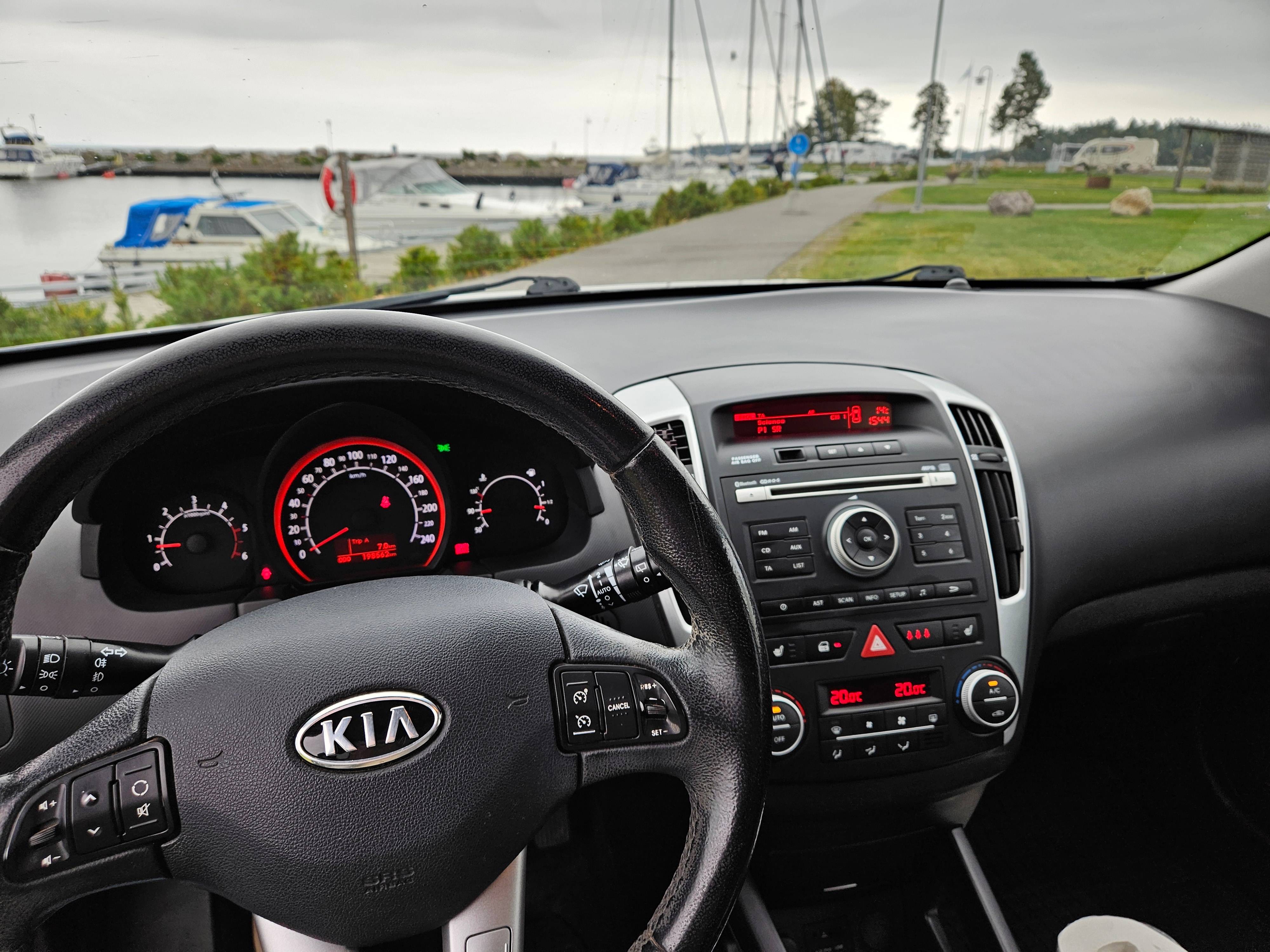 Kia Ceed _sw 1.6 CRDi Manuell 2012, kuva 4/10
