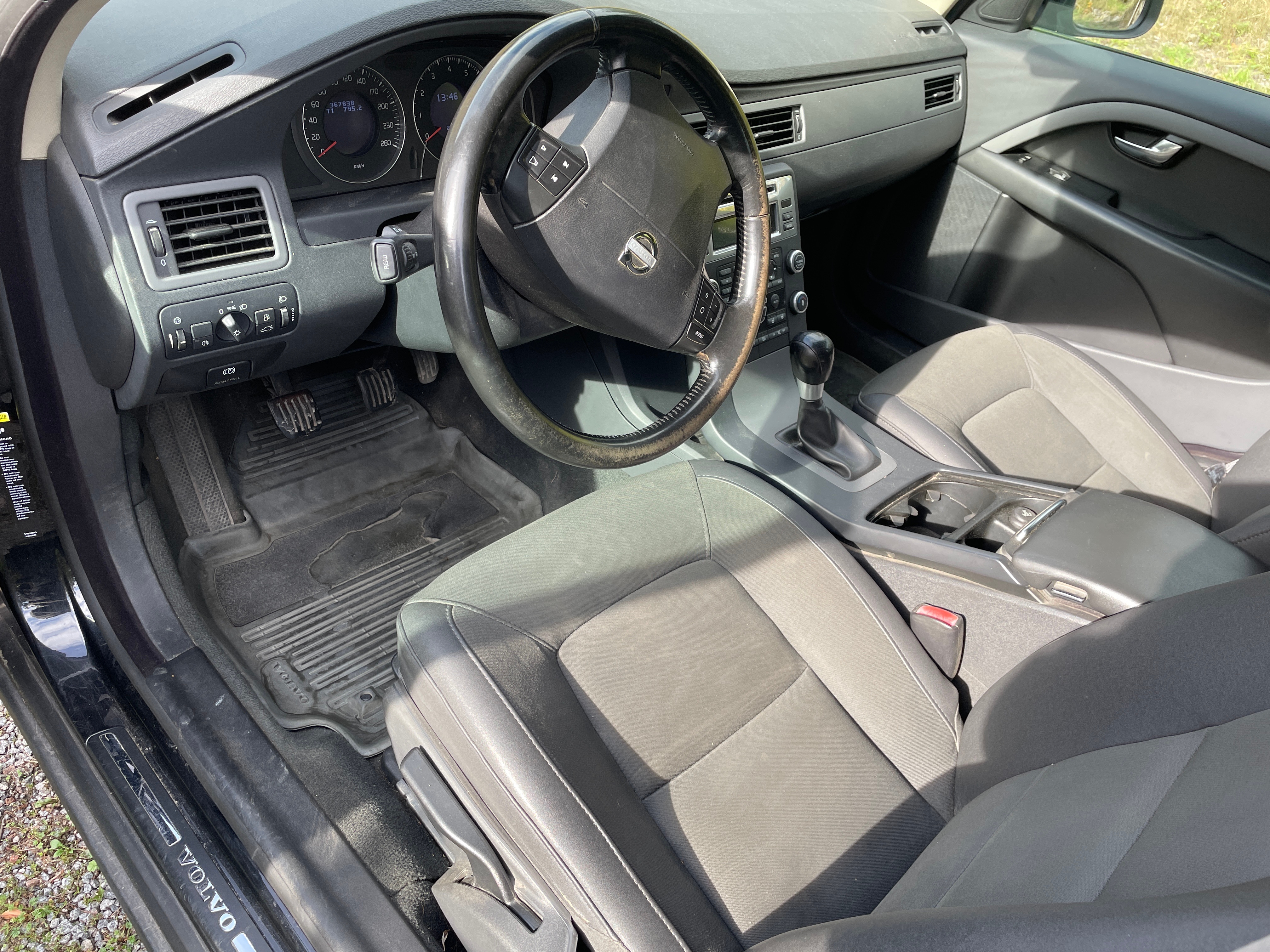 Volvo V70 2.0F Manuell 2009, bild 5/6