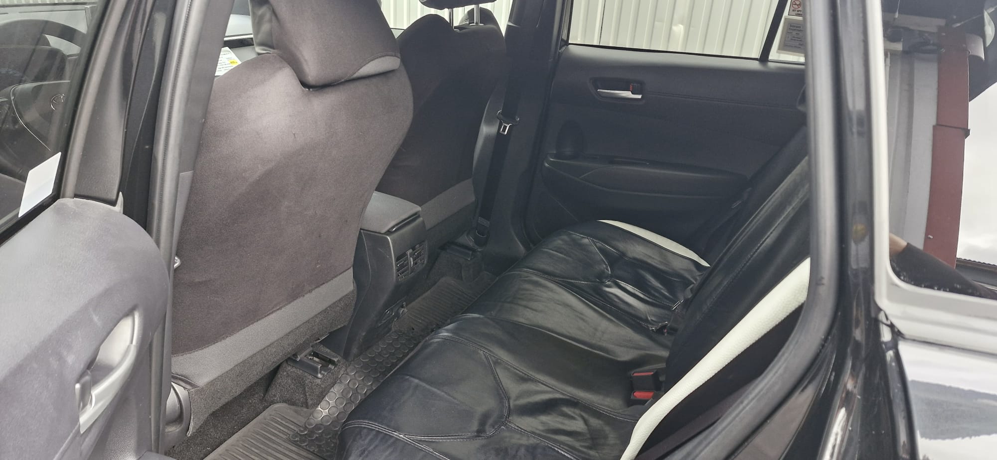 Toyota Corolla Cross Hybrid E-CVT 2025, bild 6/7