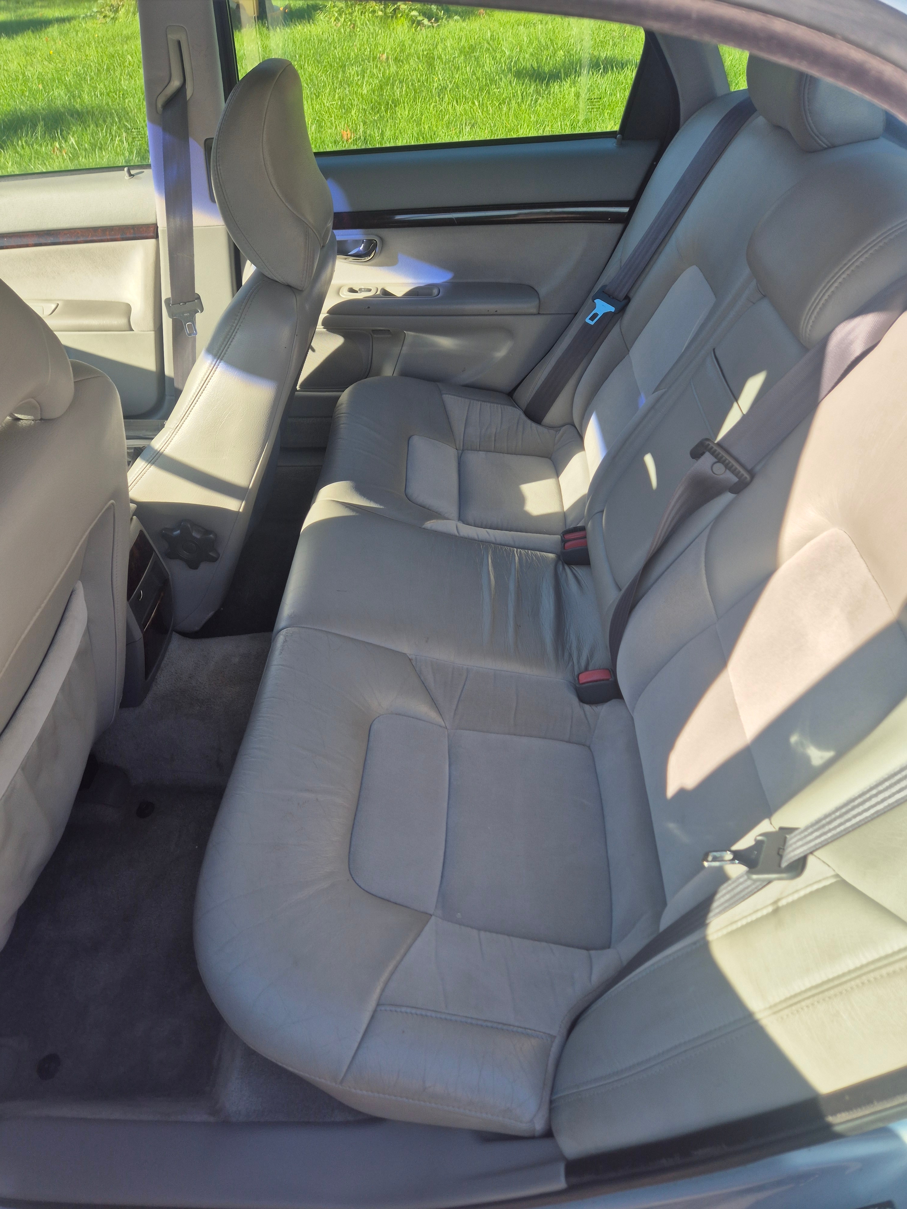 Volvo S80 2.4 Manuell 2000, bild 4/5