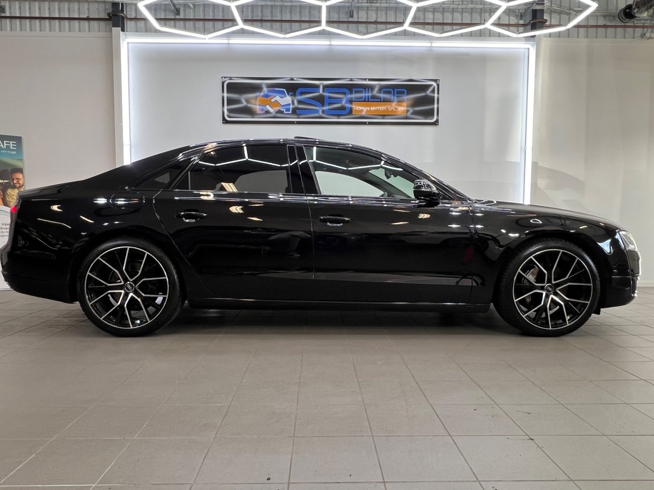 Audi A8 2016, bild 6/10